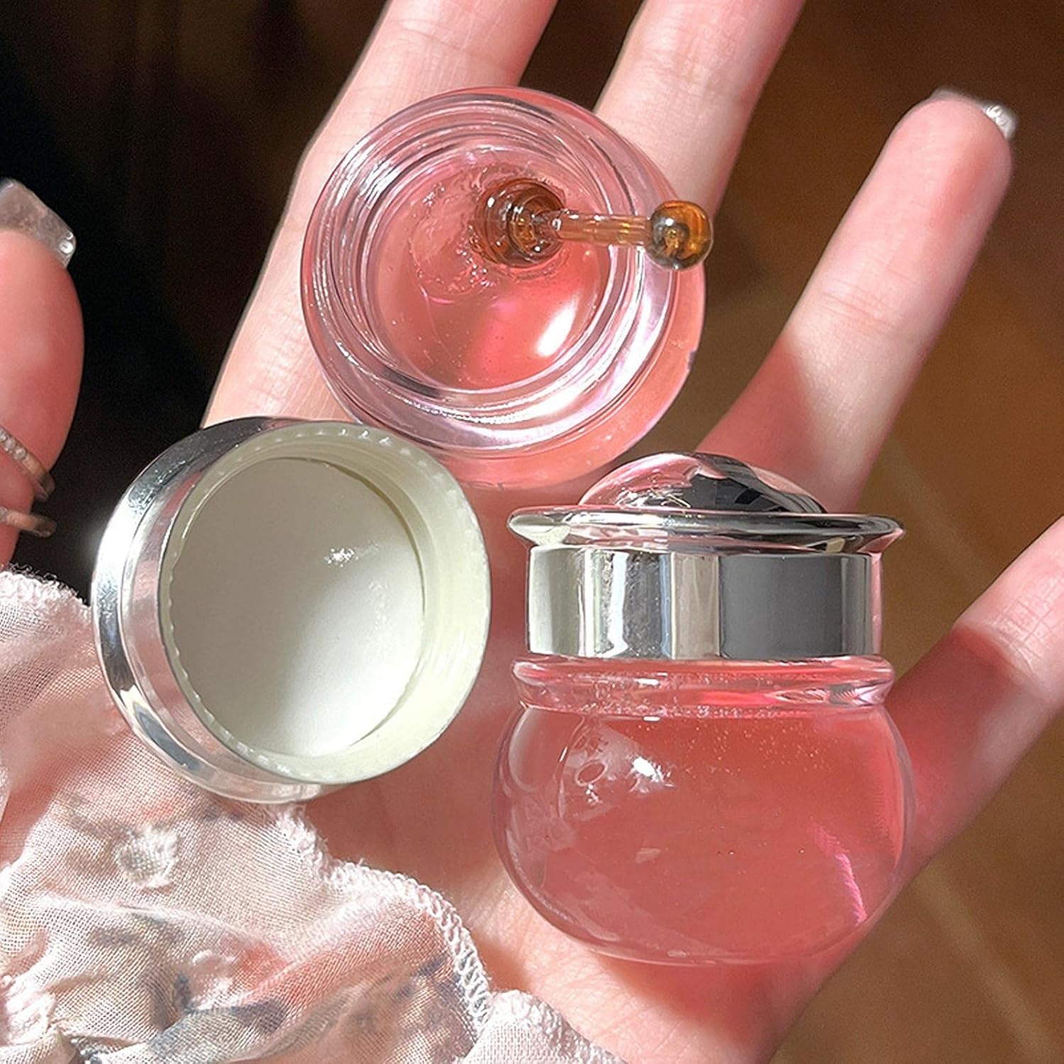 Sakura – 2 botellas de bálsamo labial para reparar la humedad profunda y las líneas de los labios, rico en vitamina E y extracto de flor de cerezo
