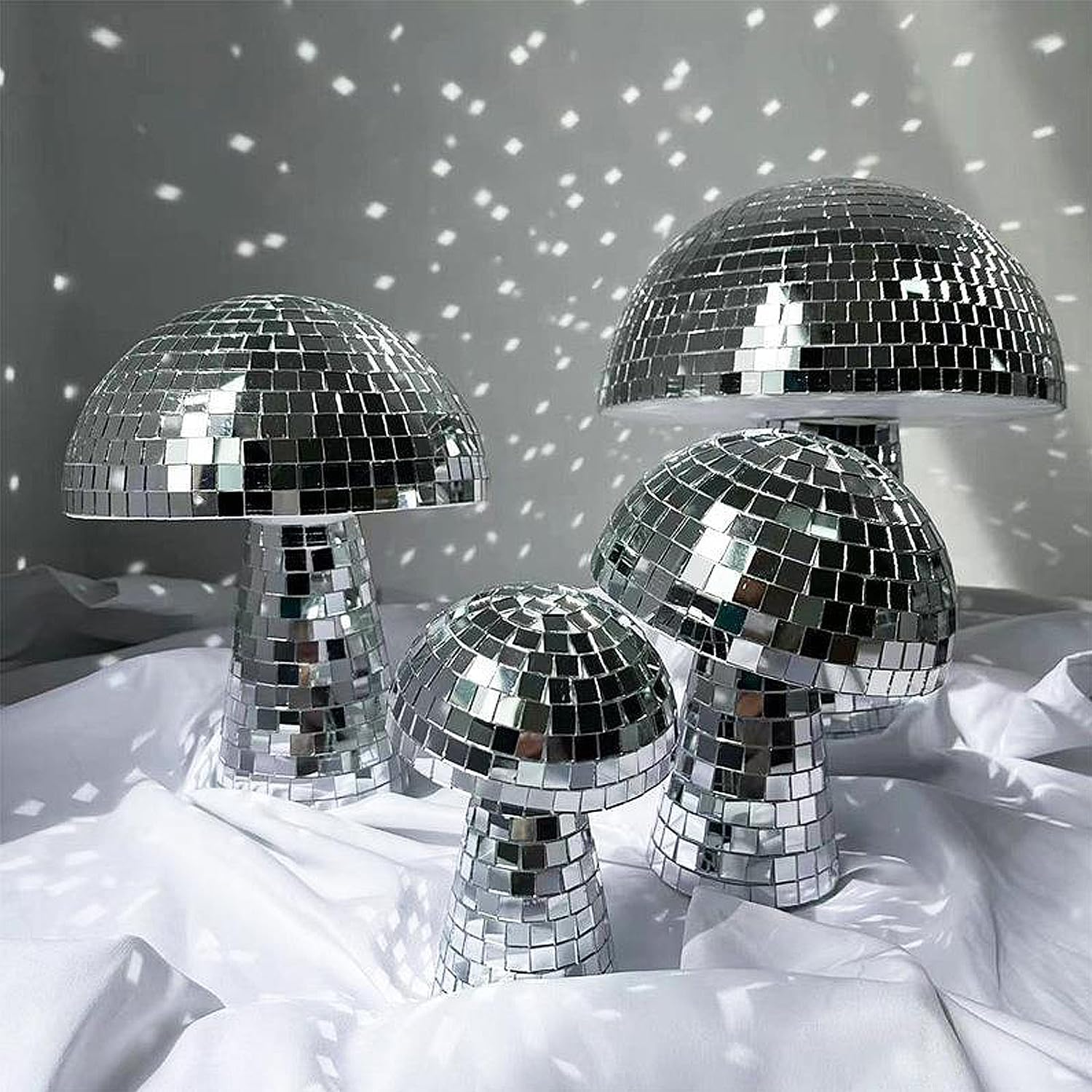 Bola de discoteca de hongos, espejo plateado con purpurina para decoración de mesa, luz reflectante para bar, pista de baile, fiesta, habitación,