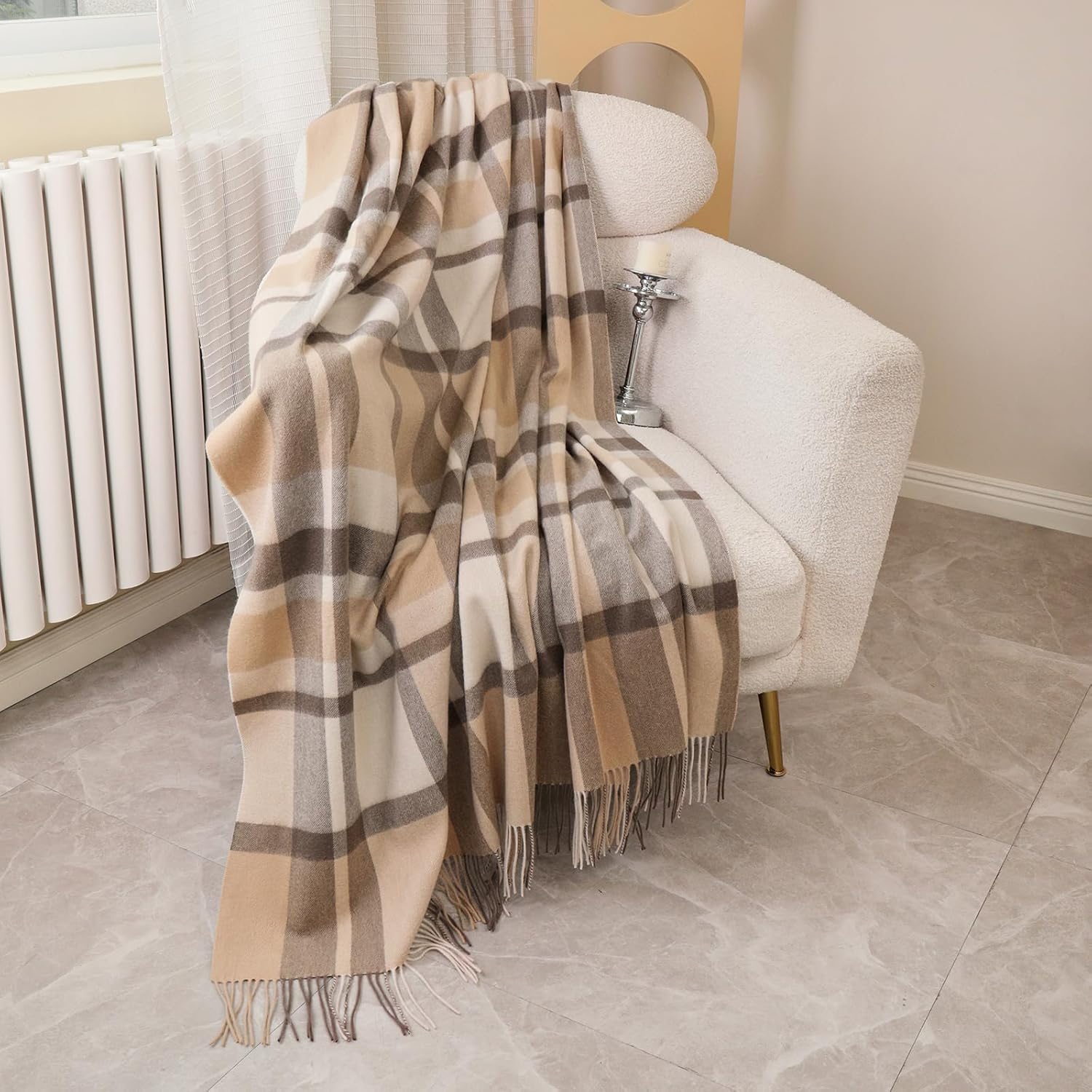 Manta de lana merina, gruesa, cálida y suave, grande de 55 x 83 pulgadas, 1.5 libras, manta de lana con flecos a la rodilla para sofá, cama, viajes