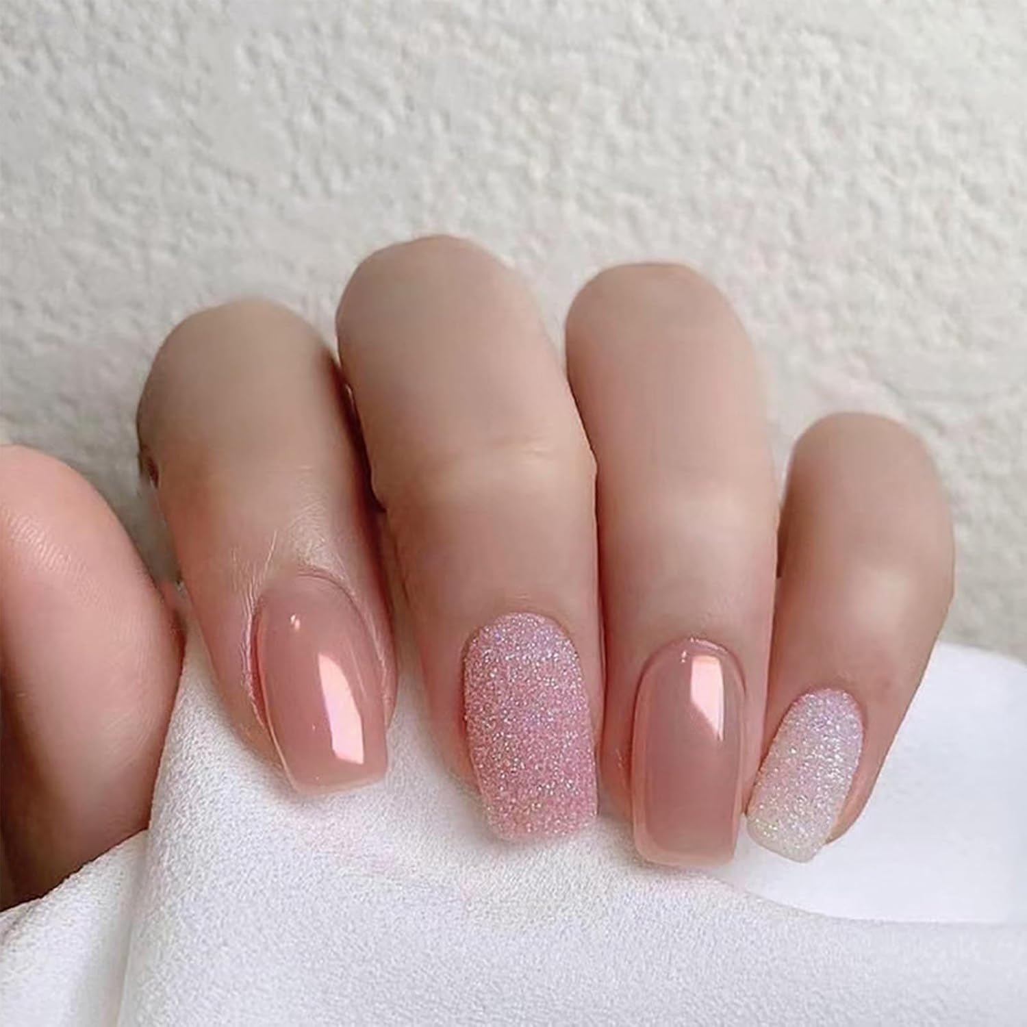 Uñas postizas cuadradas a presión, uñas postizas cortas con purpurina rosa con diseños de aurora, uñas acrílicas de cobertura completa, uñas