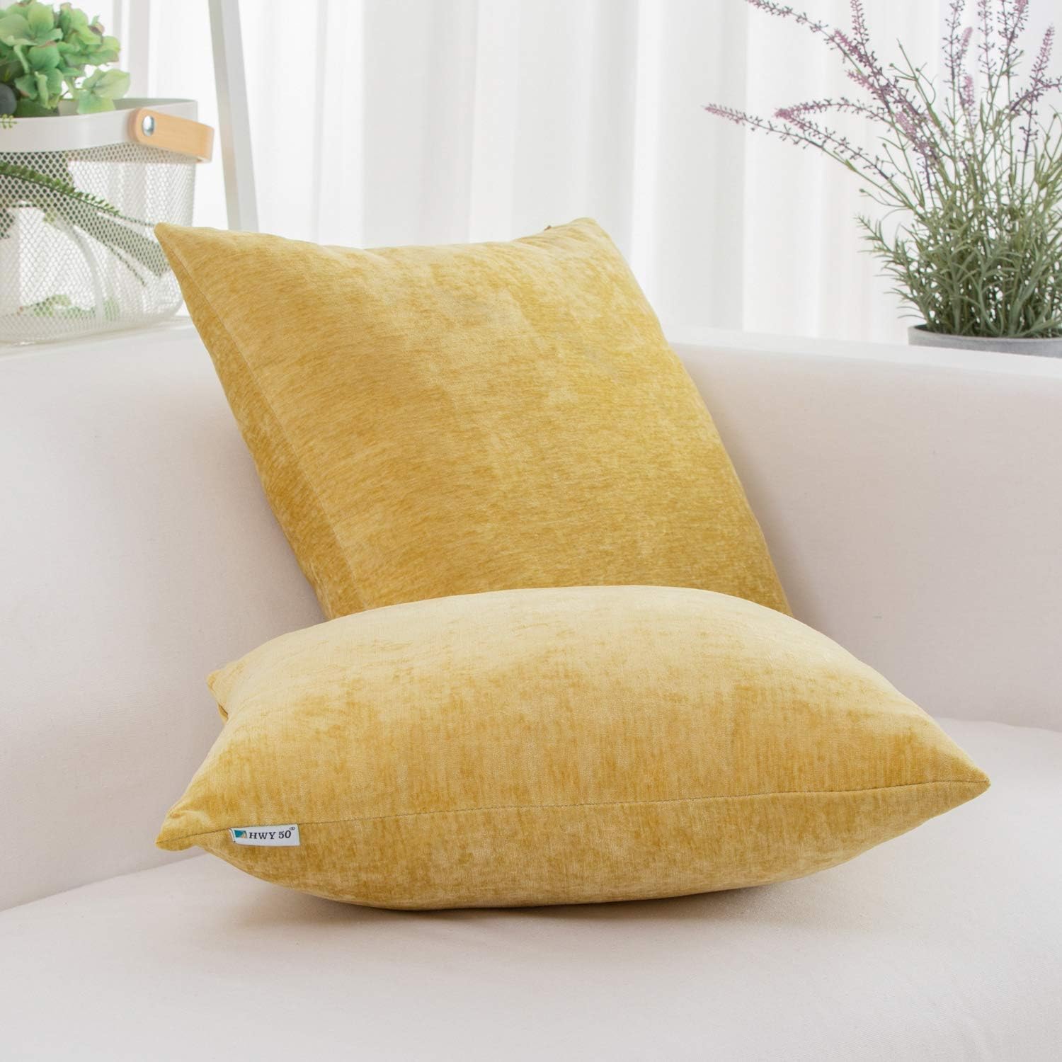 HWY 50 fundas de almohada decorativas de terciopelo sólido para sofá, sala de estar., Amarillo, 20×20 pulgadas