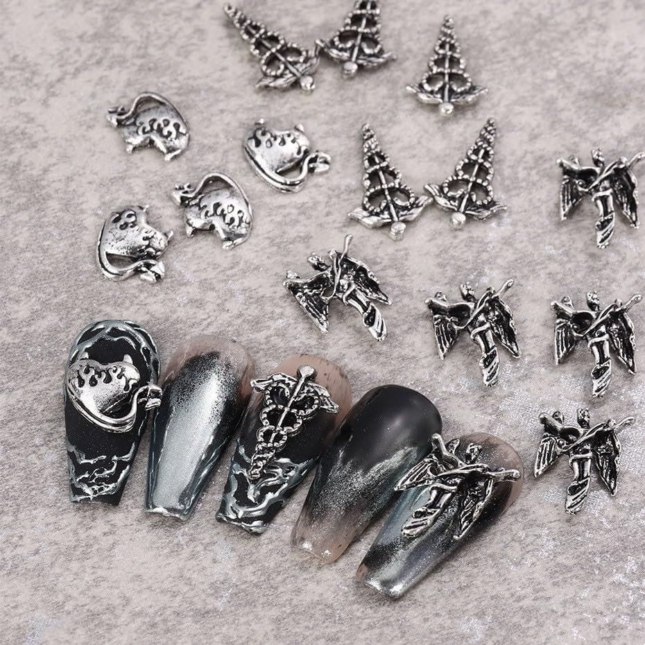 130 dijes de uñas de metal plateado 3D Y2K para uñas cromadas y accesorios de pulsera punk, aleación vintage, mariposa, cruz, corazón, cráneo,