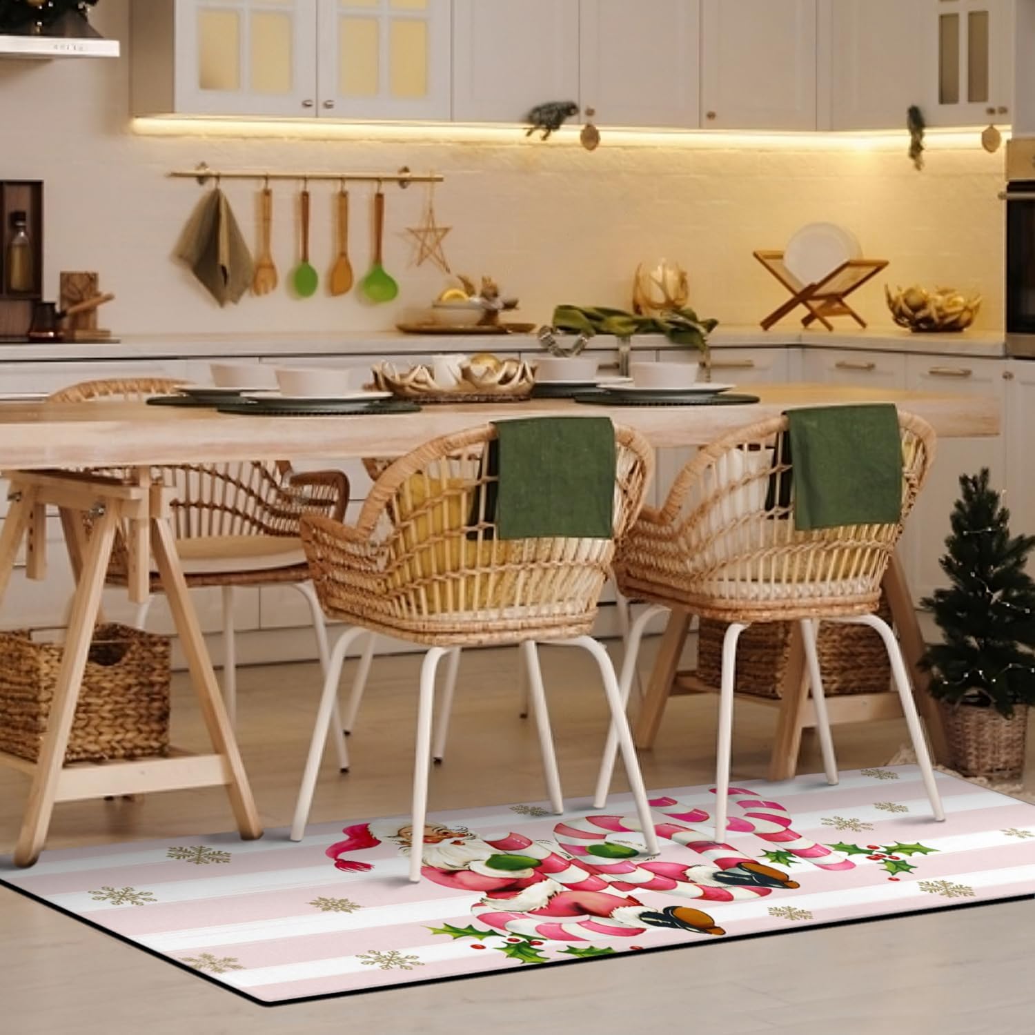 Xsinufn Juego de 2 alfombras y tapetes de cocina de Feliz Navidad, árboles de Navidad rosados, Papá Noel, Navidad, invierno, vacaciones, tapete
