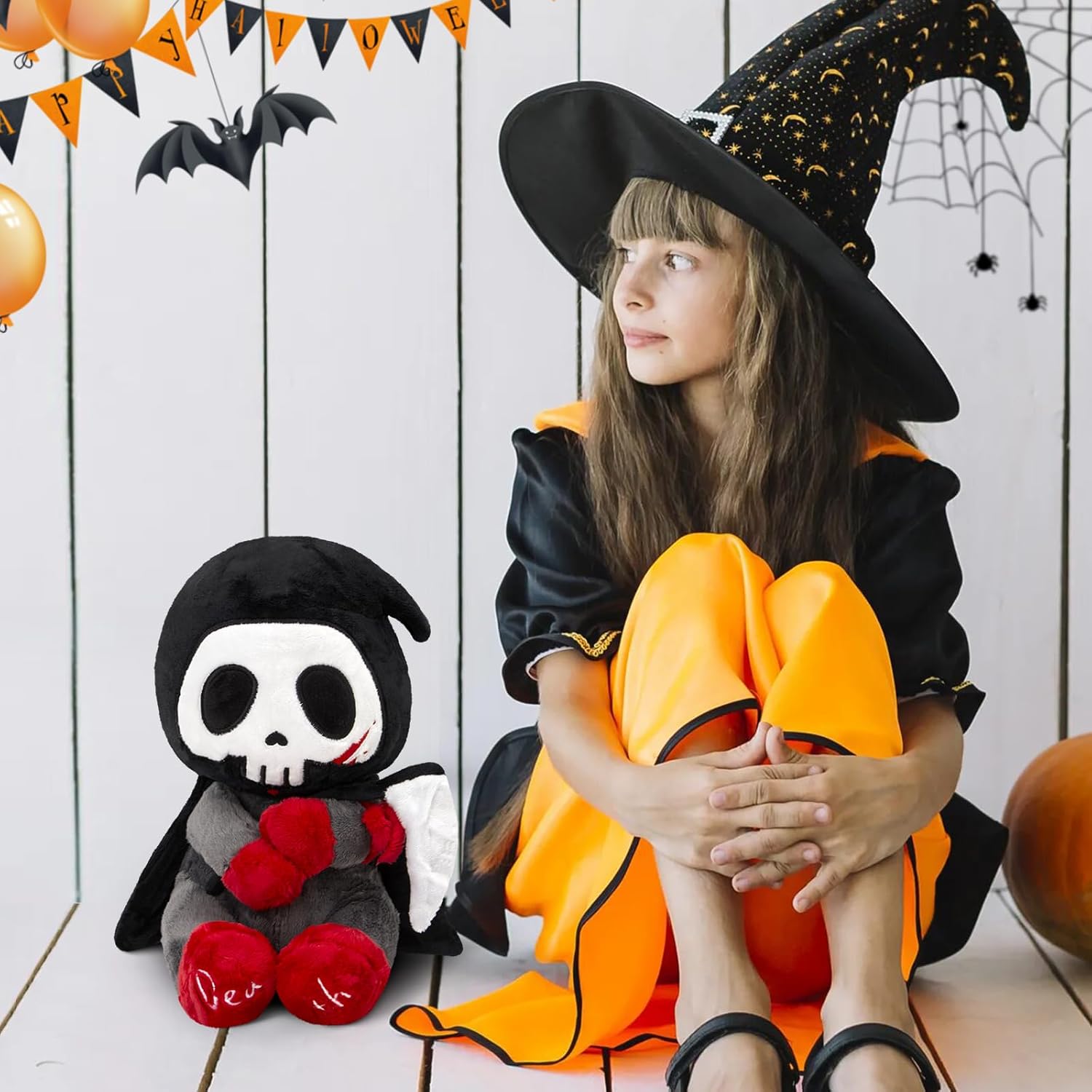 Otto Reaper – Juguete de peluche de 10 pulgadas, calavera de Halloween con capa negra y guadaña desmontable, divertida muñeca de Halloween, calavera