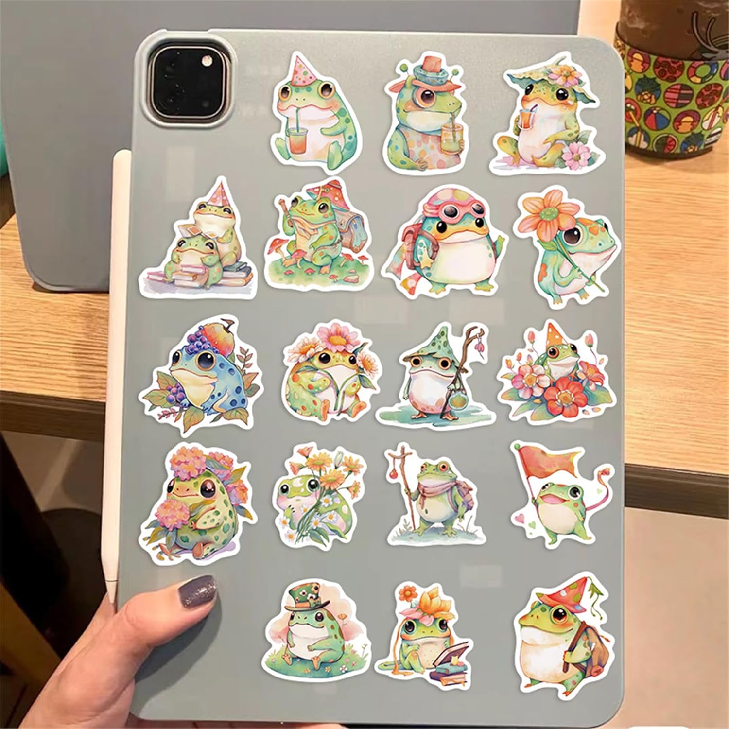 Calcomanías de ranas lindas calcomanías de animales kawaii, 50 unidades para niños y adultos, calcomanías de dibujos animados para botellas de agua,