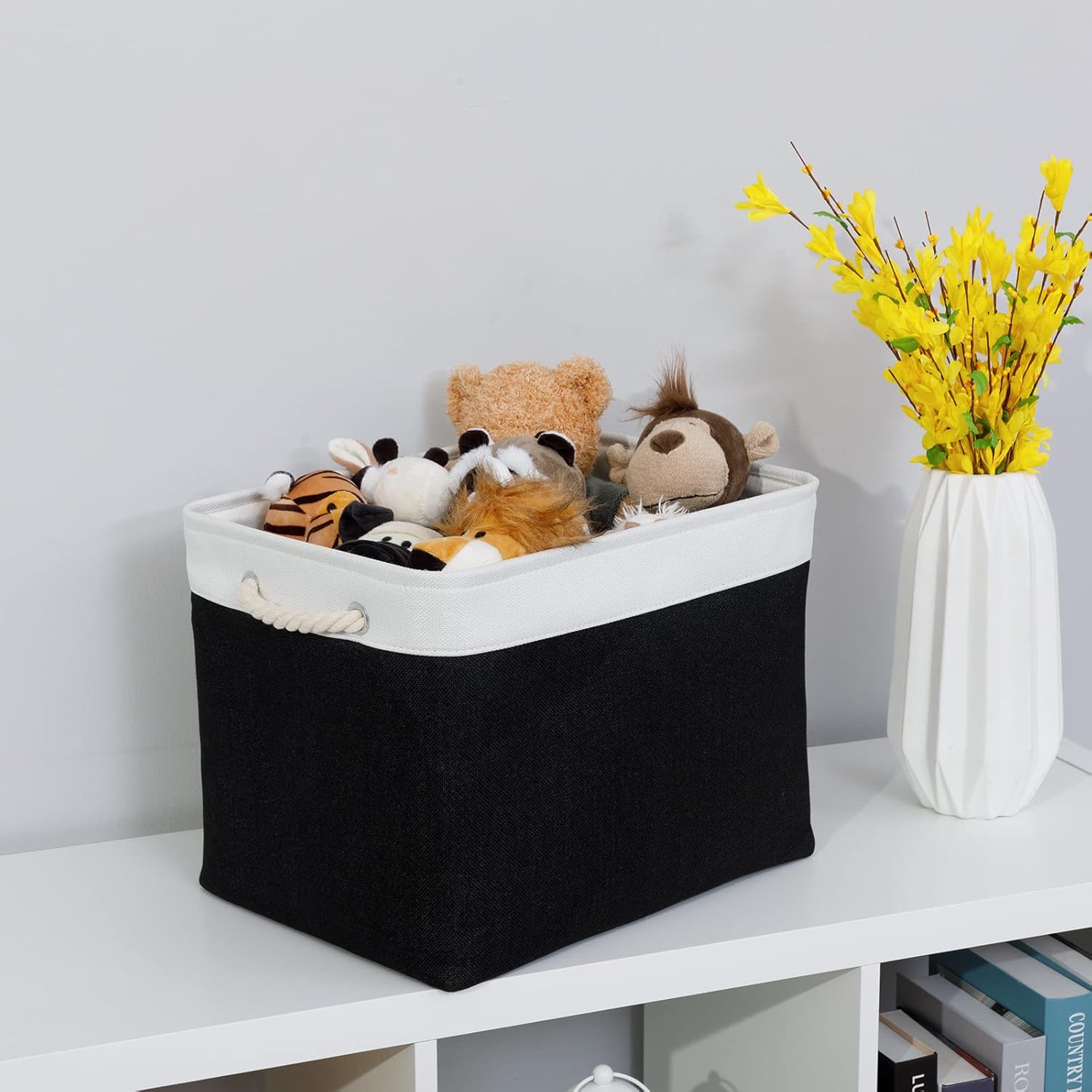 Bidtakay Cestas de almacenamiento negras para estantes, juego de 2 cestas decorativas de tela para organizar 16 x 11.8 x 11.8 pulgadas, canastas
