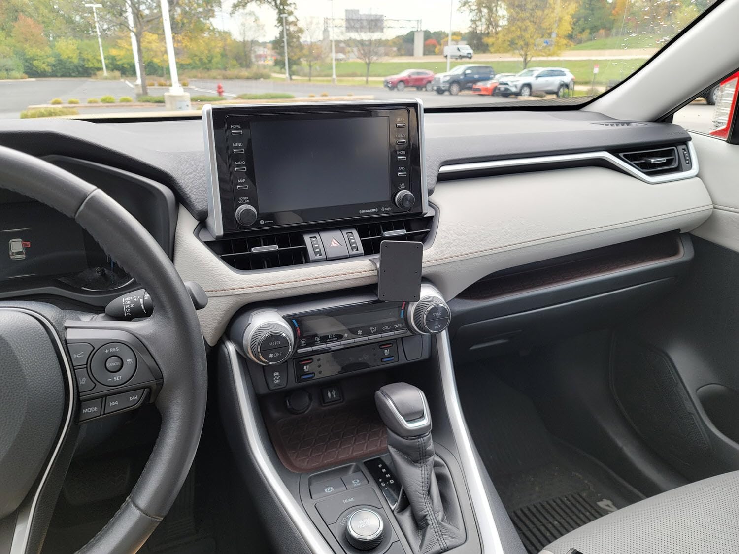 Scosche PC855716 ProClip Soporte de tablero central compatible con camiones Toyota RAV4 2021-2023 (solo base de montaje)