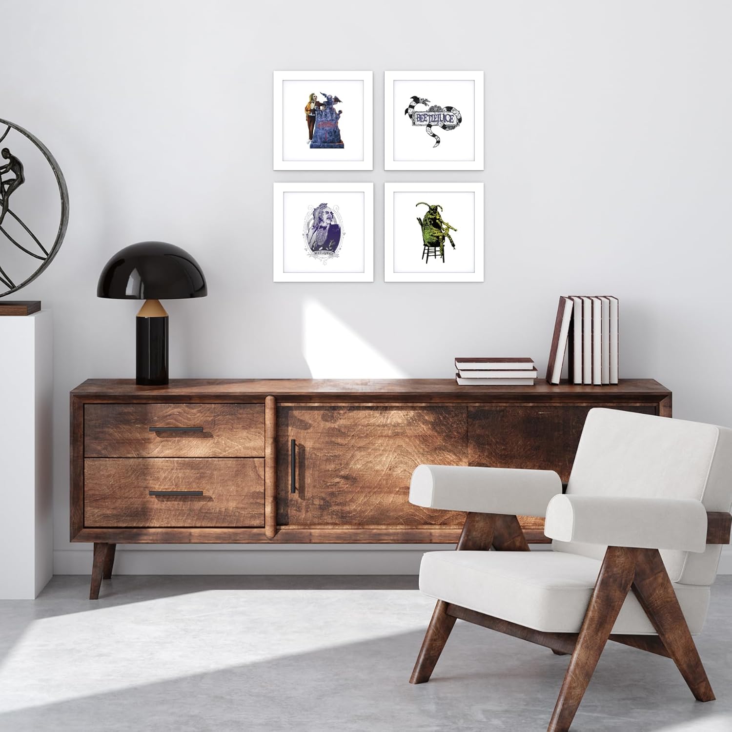 Trends International Gallery Pops Beetlejuice – Póster de pared con texto en inglés Hi How Are You Beetle, 12.00 x 12.00 pulgadas, versión de marco