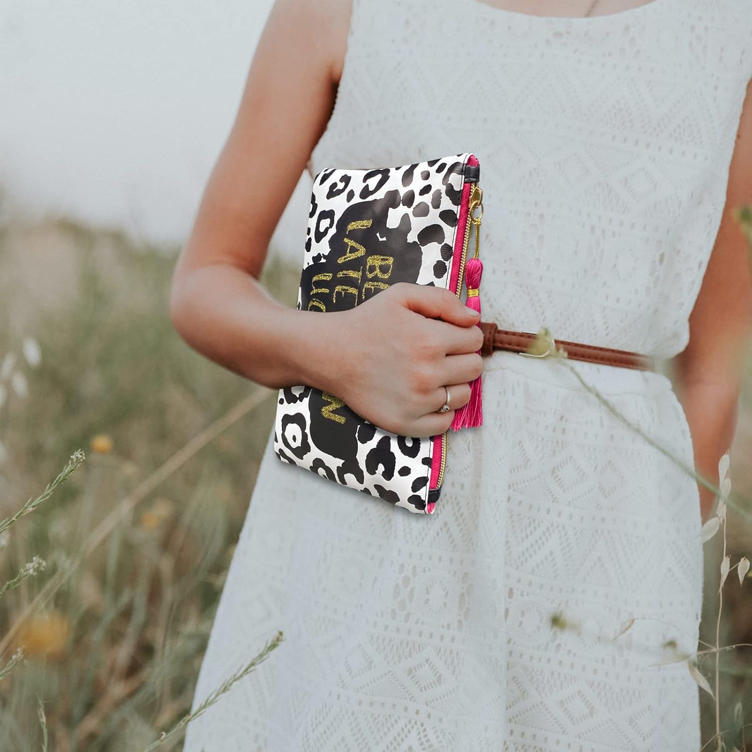 WOOMADA Bolsa de maquillaje grande con cremallera, organizador portátil de cosméticos de viaje para mujeres, regalos y accesorios, organizador de