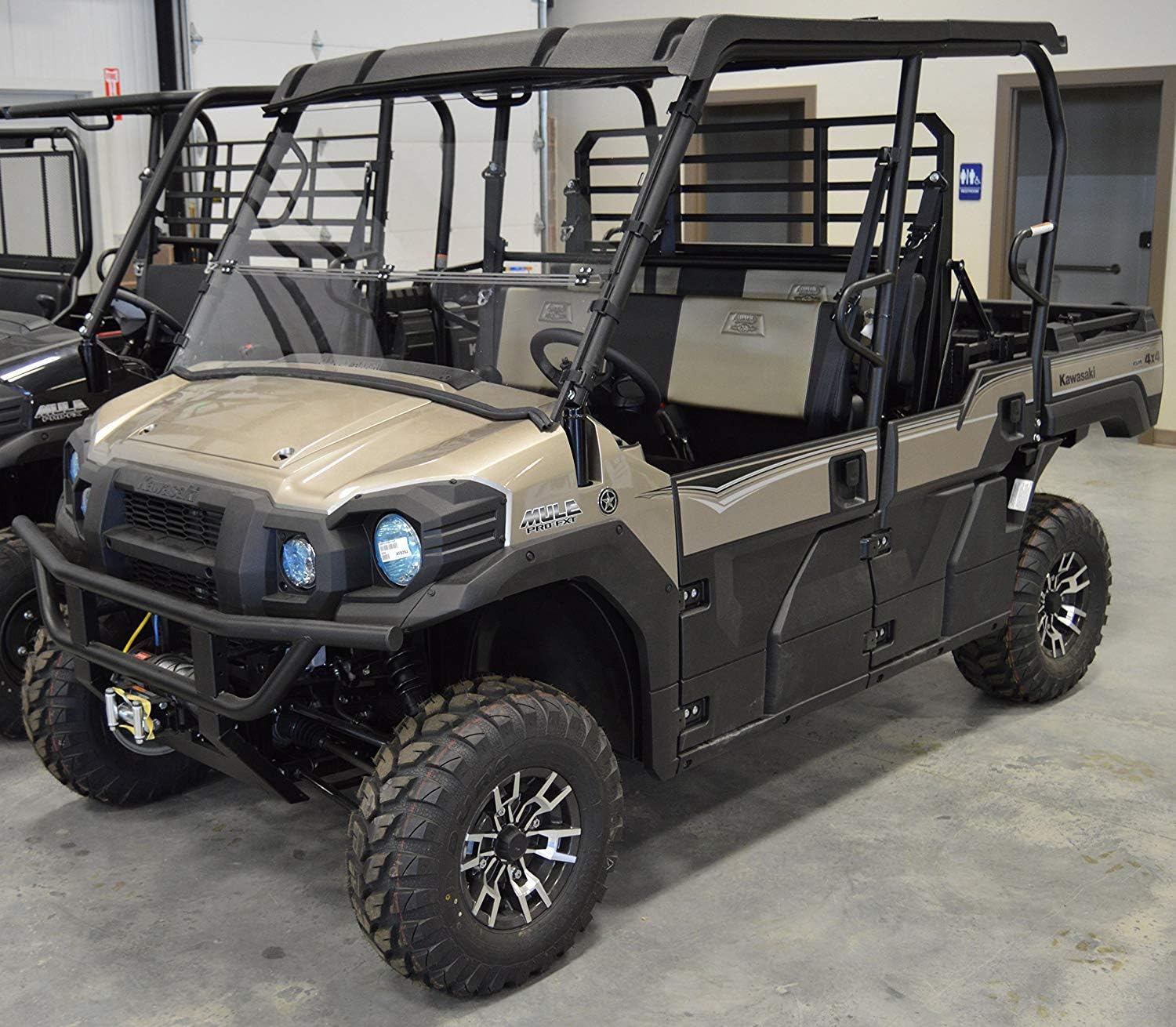 Kawasaki, Mule Pro Series (2015 & posteriores), techo y parabrisas plegable y protector de viento, lo último en versatilidad, resistente contra