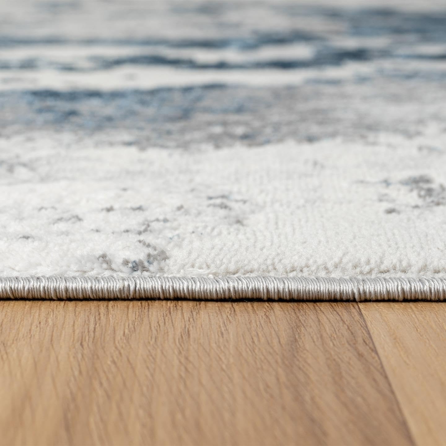 LUXE WEAVERS Chelsea Collection 7337 – Alfombra abstracta moderna de 5 x 7 pulgadas, color azul