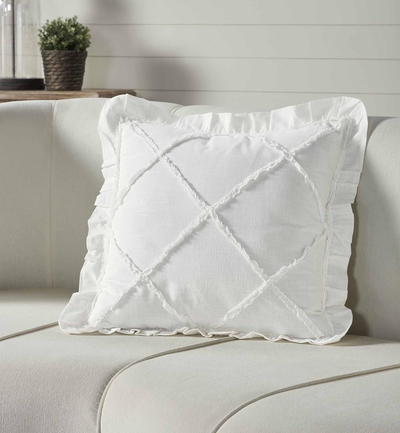 Kathryn – Funda de almohada, 20 x 20 pulgadas, tela texturizada de aspecto de lino blanco suave con microvolantes en forma de diamante, granja