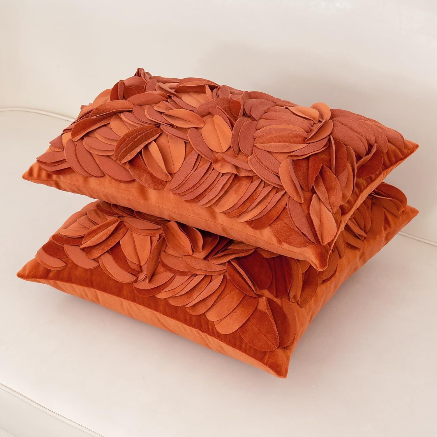 Alerfa Funda de almohada decorativa de terciopelo floral hecha a mano con hojas en 3D para sofá, cama, sala de estar, decoración del hogar, 20 x 20