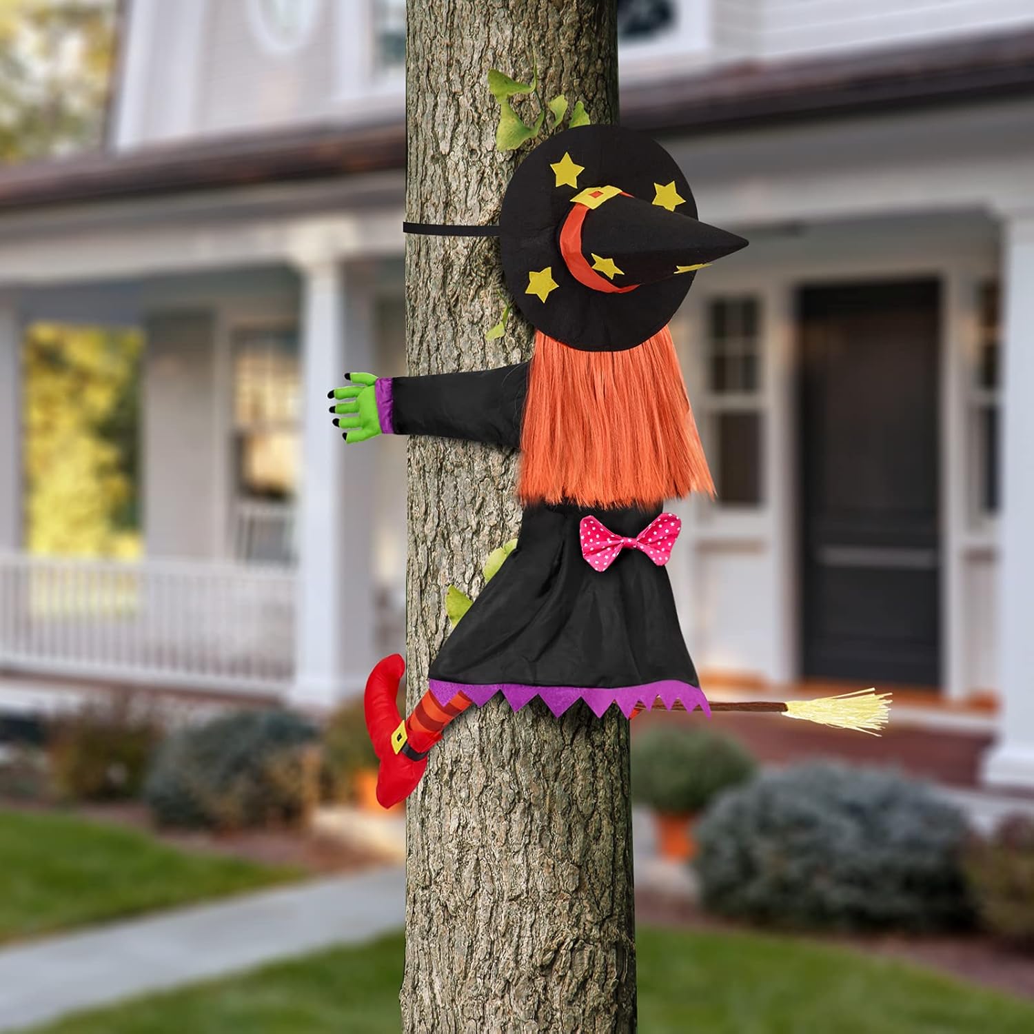BABYLIAN Bruja grande de 54.3 pulgadas que se estrella en el árbol, decoración de Halloween para patio o casa, decoración interior y exterior,