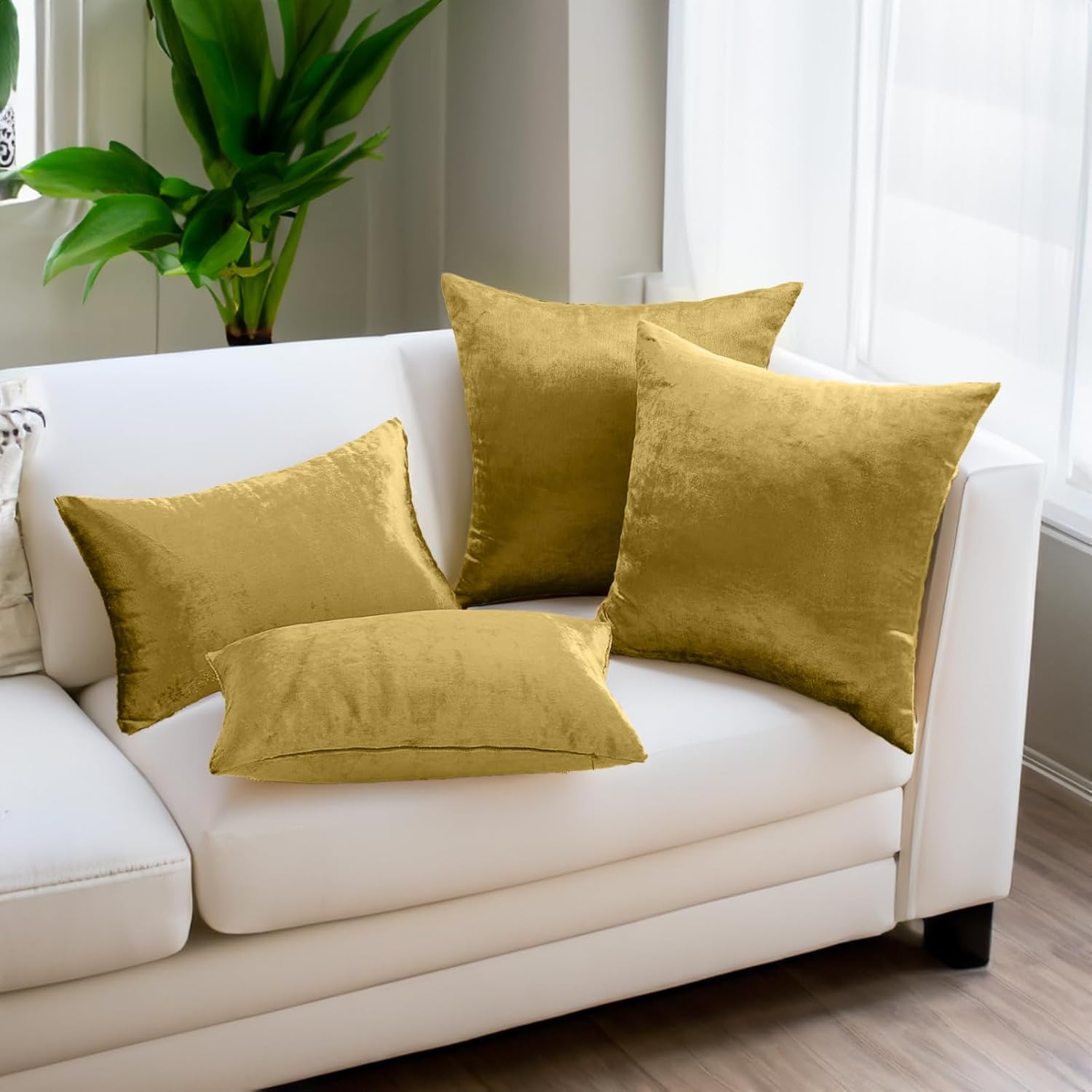 FULDGAENR Juego de 2 fundas de almohada de terciopelo de 16 x 16 pulgadas para sofá y sofá, fundas de almohada decorativas doradas cuadradas de 16 x