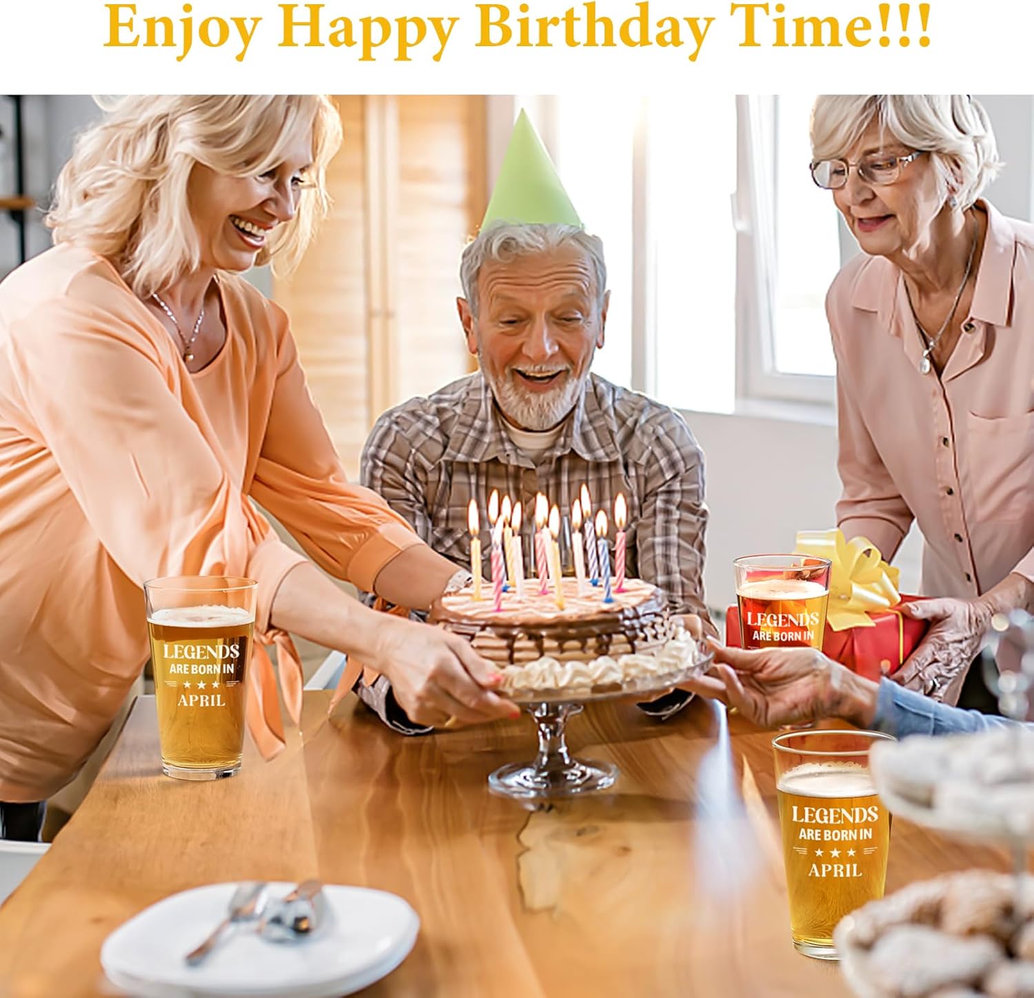 Futtumy Regalos de cumpleaños para hombres, vaso de cerveza con leyendas nacen en abril, divertido regalo de cumpleaños de abril para hombres,