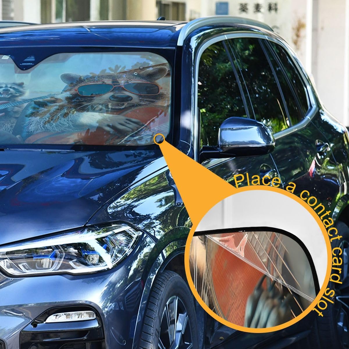 Tres divertidos mapaches se sientan en un auto parasol para automóvil, parasol para parabrisas de automóvil, protector solar para automóviles,