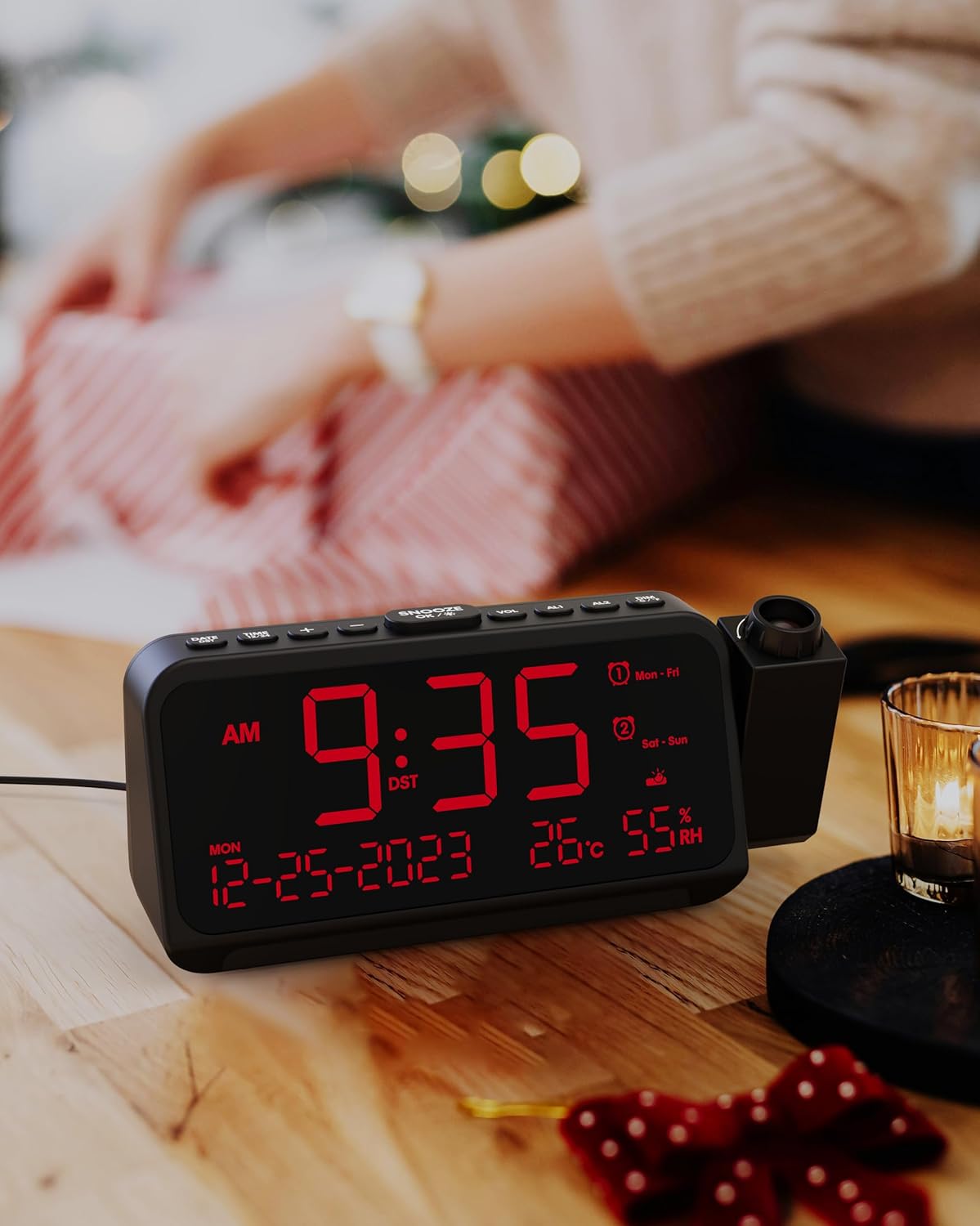 Reloj despertador de proyección para dormitorio, reloj digital con fecha y día de la semana para ancianos, temperatura y humedad, alarma dual con