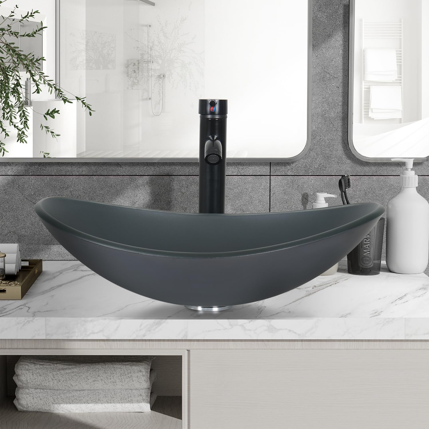 Puluomis Lavabo de vidrio con forma de barco para baño con grifo y drenaje emergente, color gris esmerilado