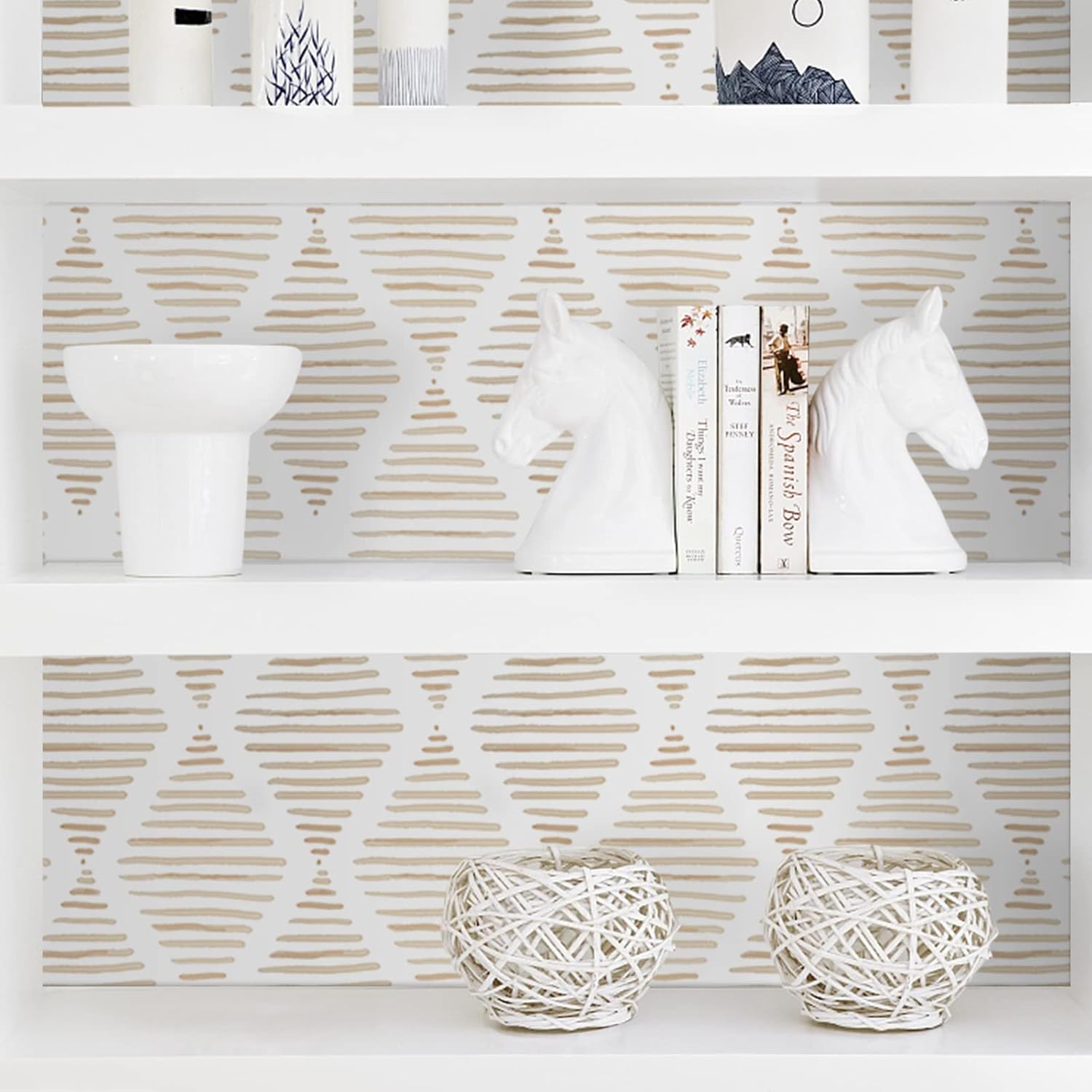 WENMER Papel tapiz geométrico para despegar y pegar de 17.3 x 590 pulgadas, papel tapiz a rayas beige, autoadhesivo, extraíble, papel tapiz adhesivo