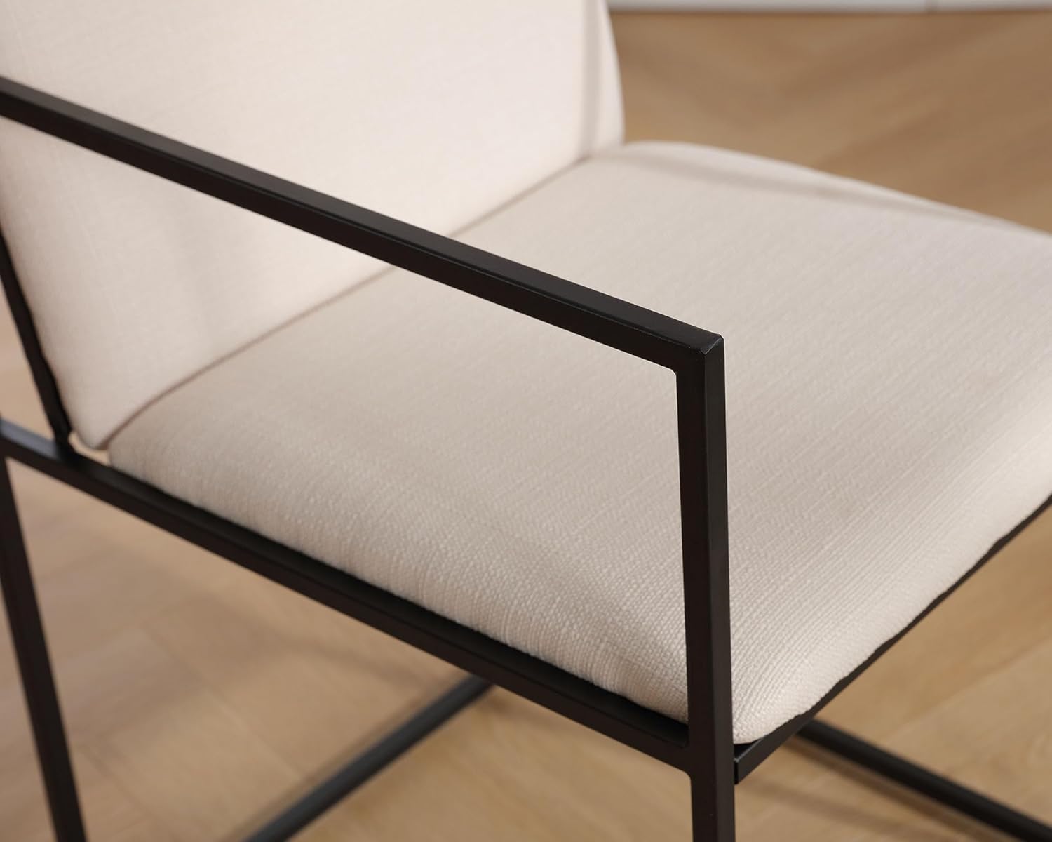 VESCASA Sillas de comedor de lino con patas de metal negro, sillas de comedor modernas con respaldo para cocina, comedor, juego de 2, beige