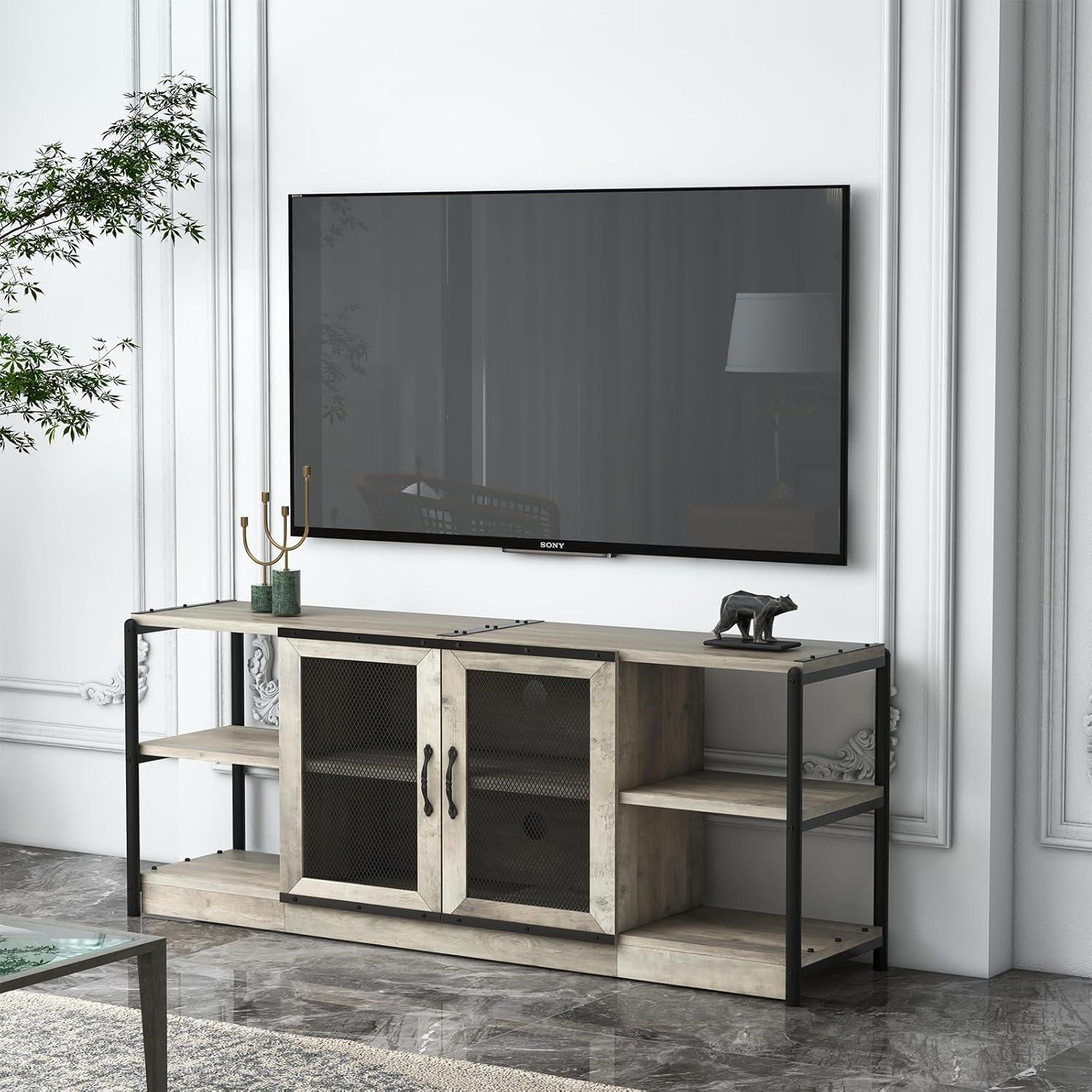 Soporte de TV para TV de más de 65 pulgadas, centro de entretenimiento con almacenamiento, soporte de TV de granja con puerta de malla, mesa de