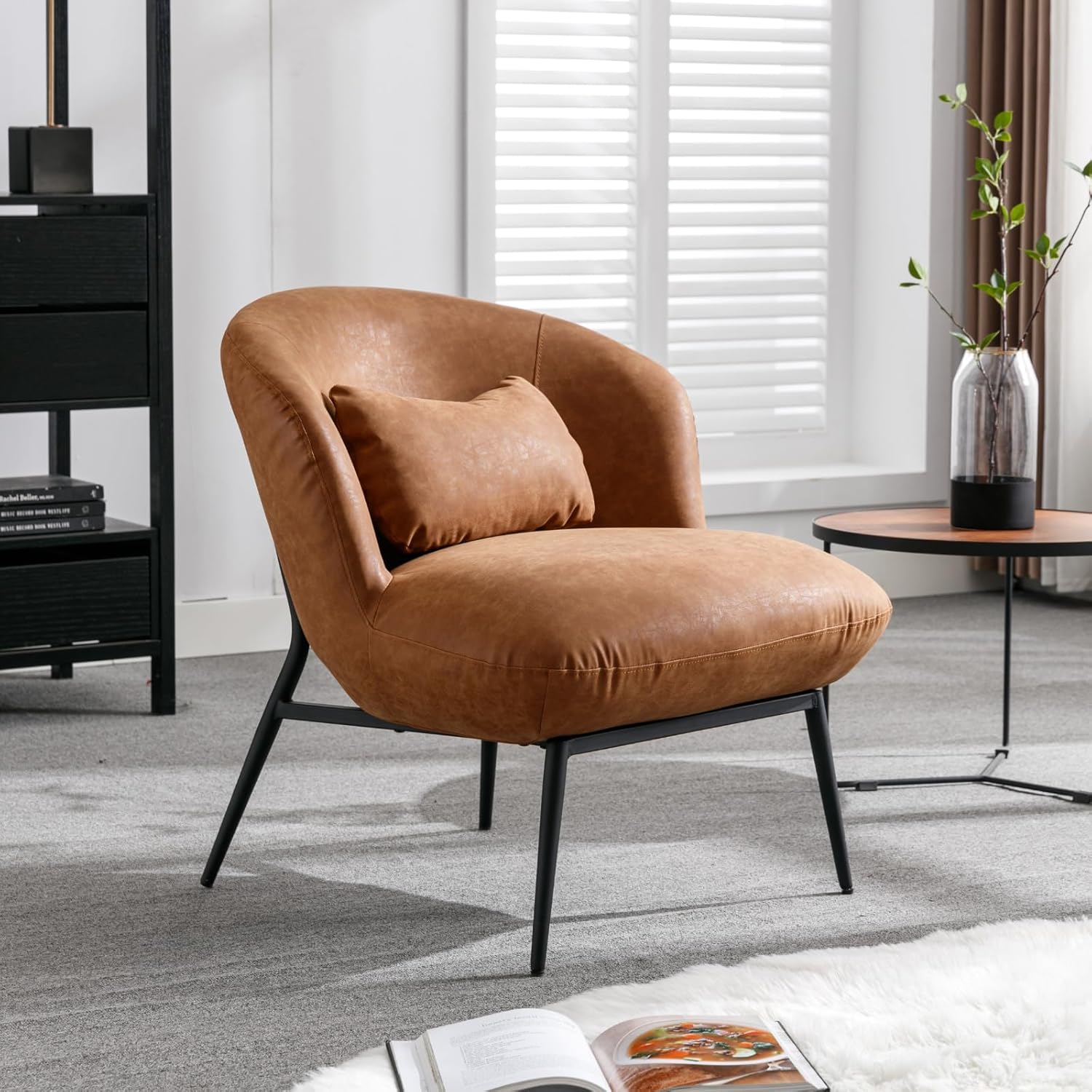 LukeAlon Sofá individual de piel sintética, moderna silla tapizada con patas de metal y almohada, bonita silla de sala de estar, silla de asiento