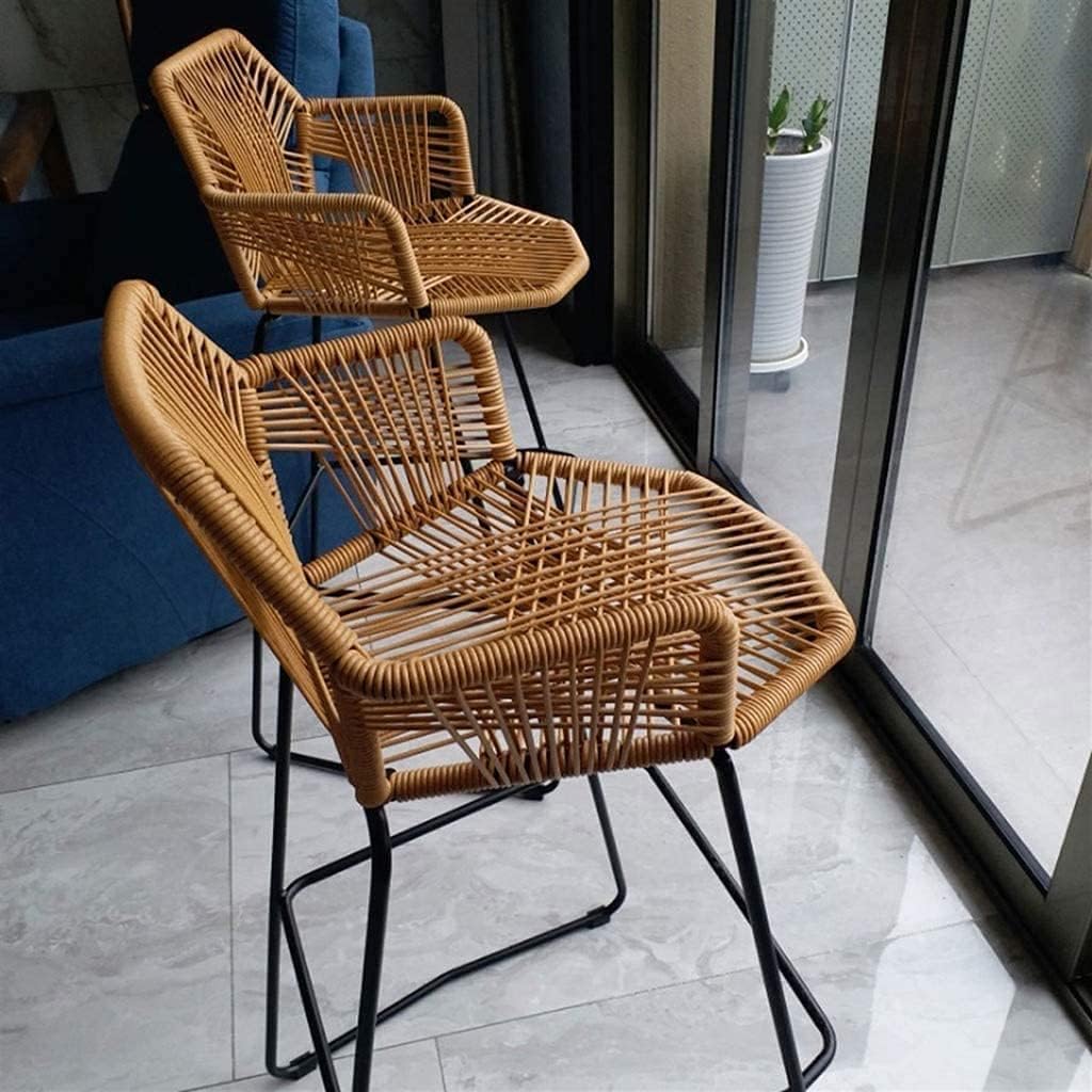 SUSUO Taburetes de bar para exteriores, sillas de mimbre de ratán con marco de metal negro – Taburete alto de diseño cómodo Silla de reposabrazos de