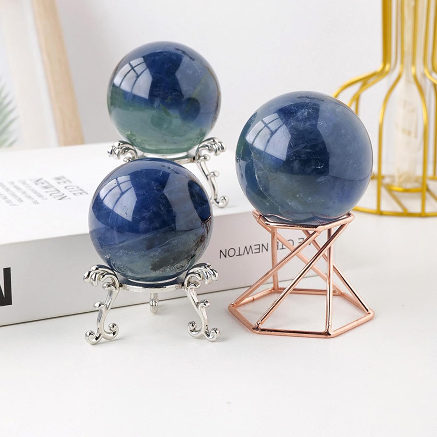 Esfera de esfera de cristal de cuarzo de fluorita azul y verde natural, esfera escultura, bola decorativa con soporte de madera, decoración del