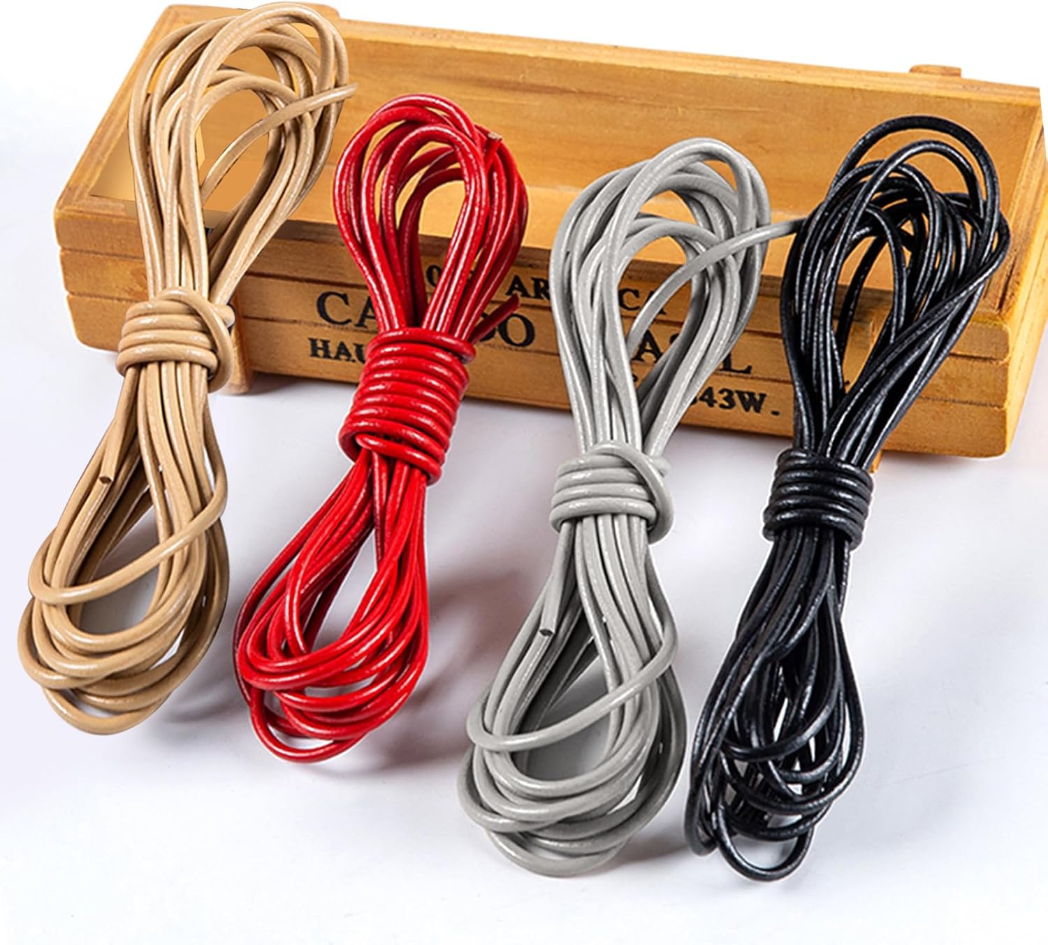 Swpeet 1 rollo de cuerda de cuero de color natural de 0.079 in x 11 yardas, cuerda de cuero de vaca redonda para manualidades, cuerda de cuero crudo