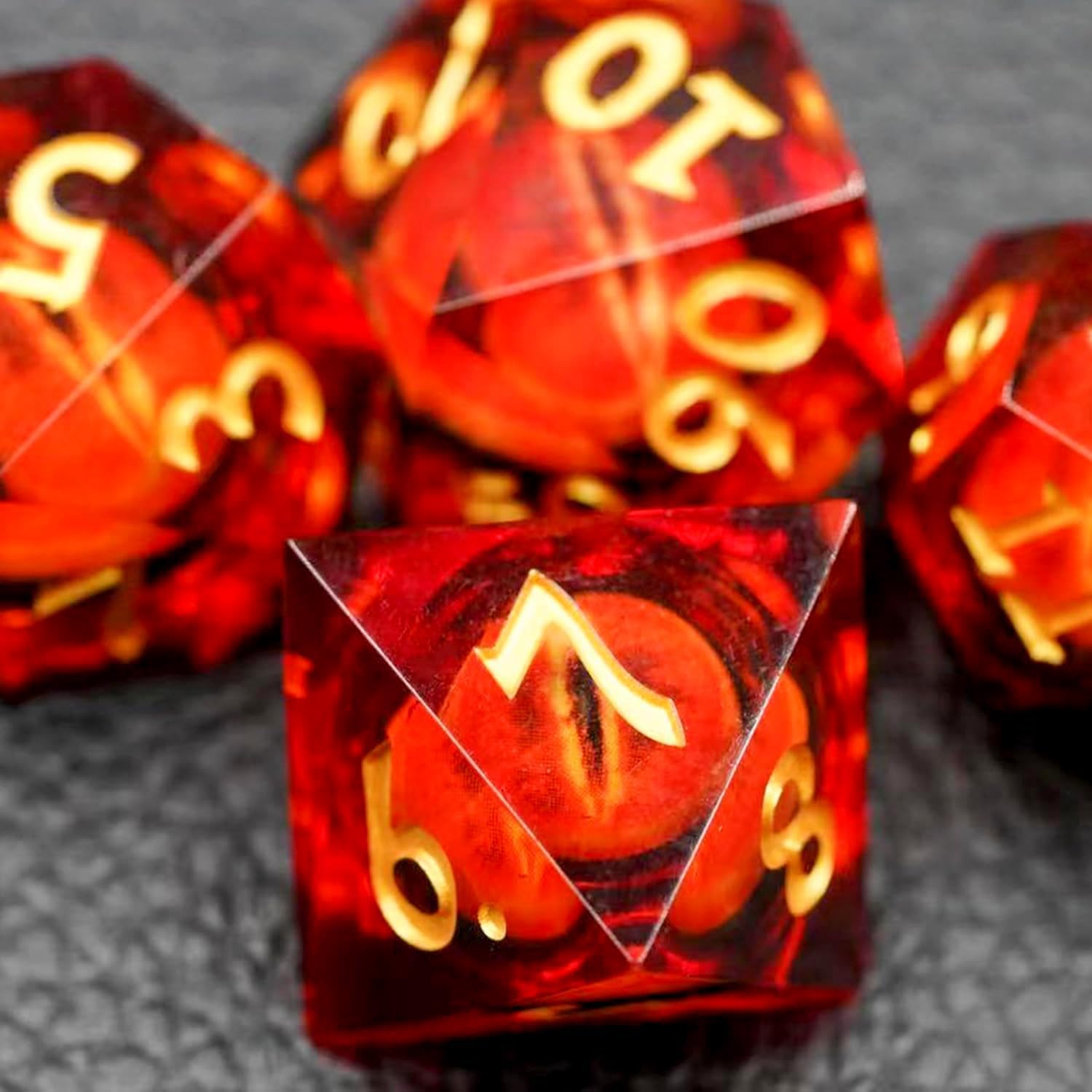 DND – Juego de dados Dungeons and Dragons, 7 piezas con núcleo líquido, dados de resina de borde afilado D&D Dungeons and Dragons con caja de