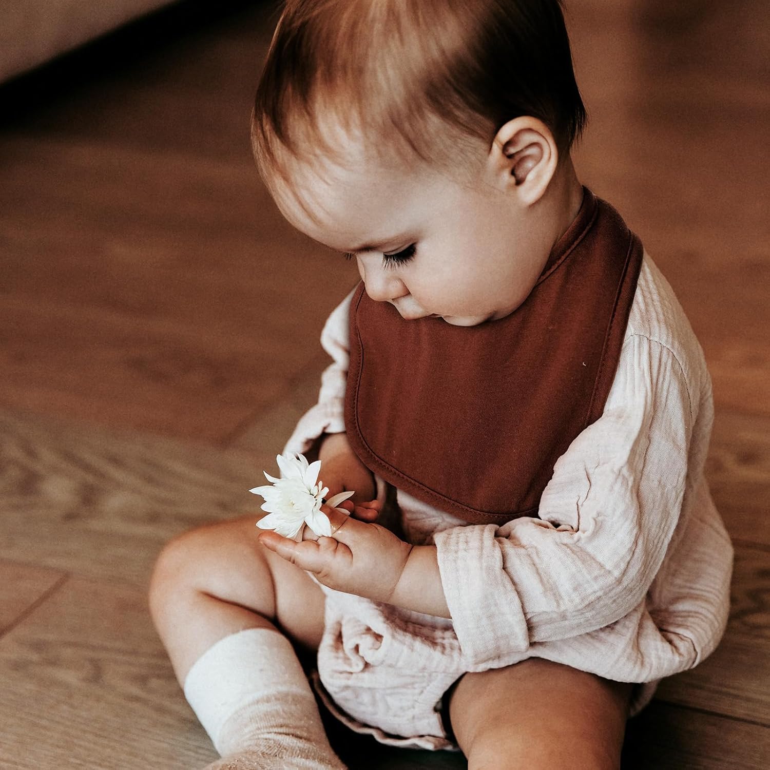 Baberos a presión para niños y niñas, paquete de 10 baberos bandana con broche, baberos de algodón orgánico con cierre a presión para recién nacidos