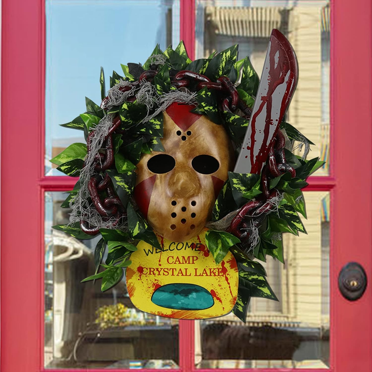 Corona de Jason de Halloween con hojas de cadena sangrientas hechas a mano, bienvenido al campamento, corona colgante para puerta delantera,