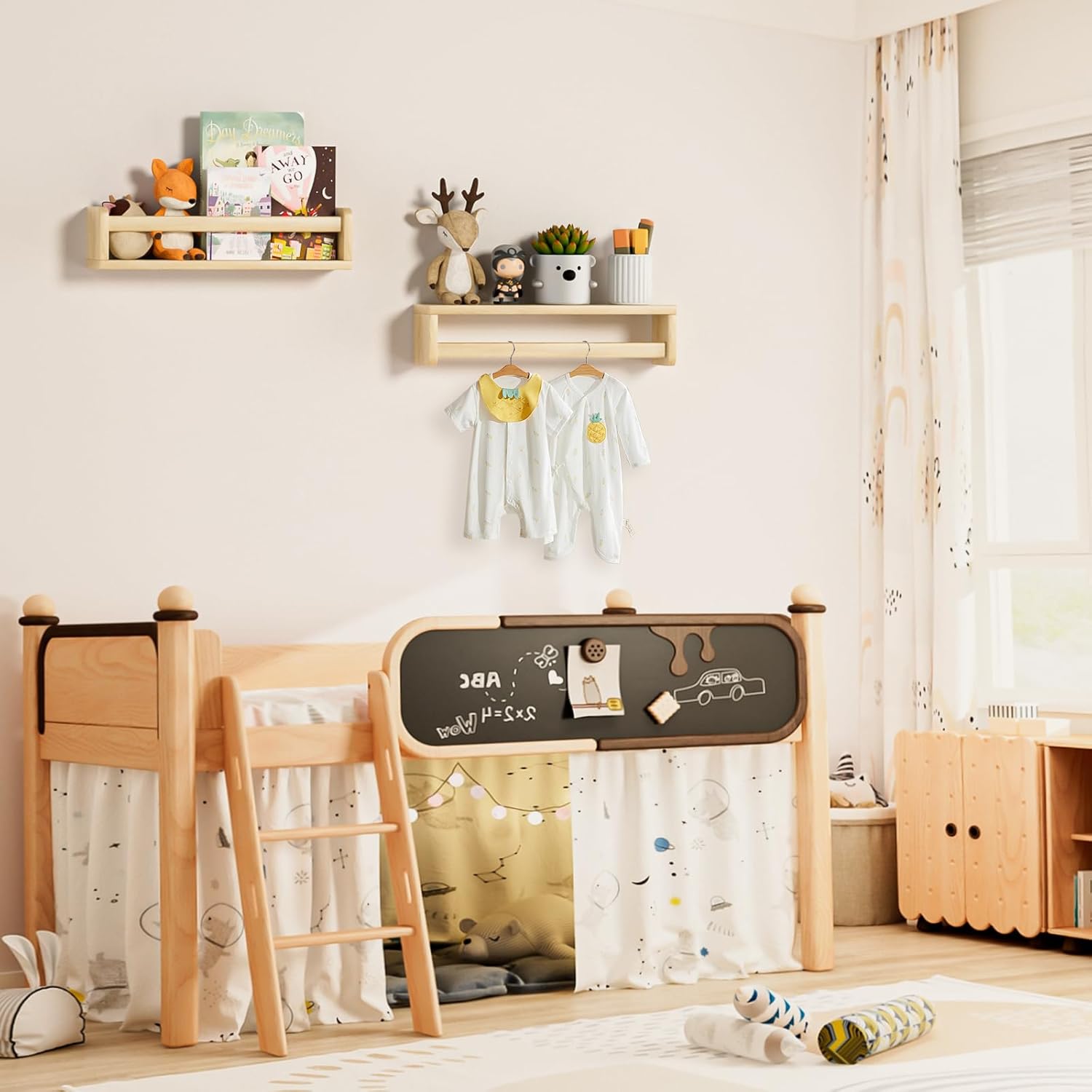 QimCoor Juego de 2 estantes flotantes para libros de guardería, estantería de pared de 16.5 pulgadas para niños, estantería de madera maciza natural