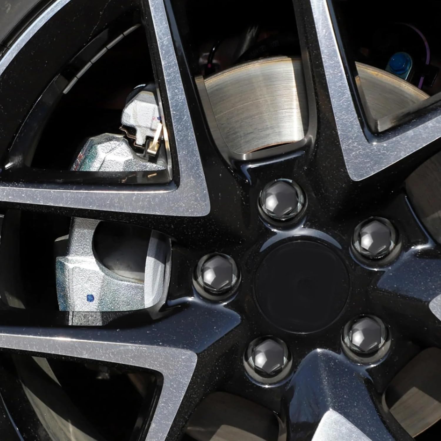 20 tapones para tuercas de llanta, universales de 0.667 pulgadas (0.669 in) para neumáticos de automóvil, cubierta de perno hexagonal de plástico