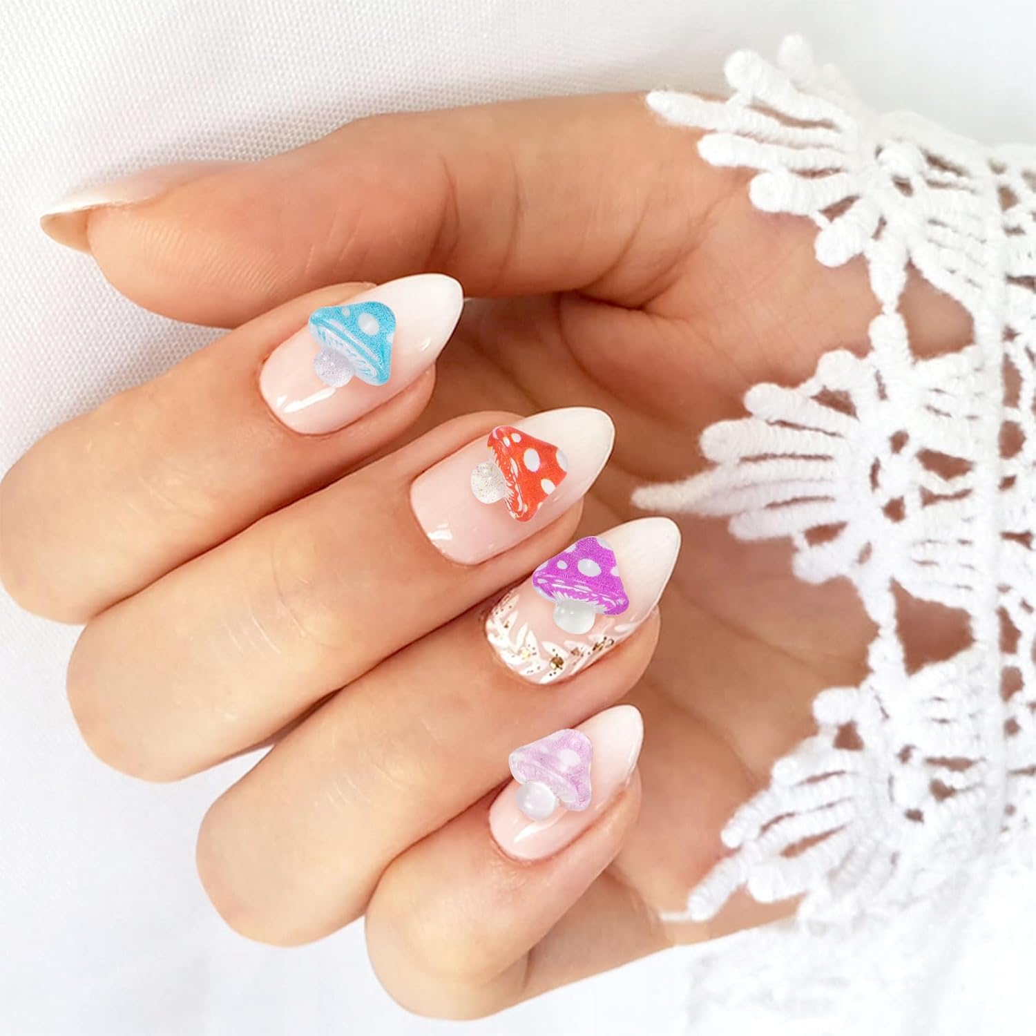 OIIKI – 120 dijes de uñas de hongos en 3D, bonito dije de purpurina para uñas artísticas, decoración de uñas de resina kawaii, diamantes de