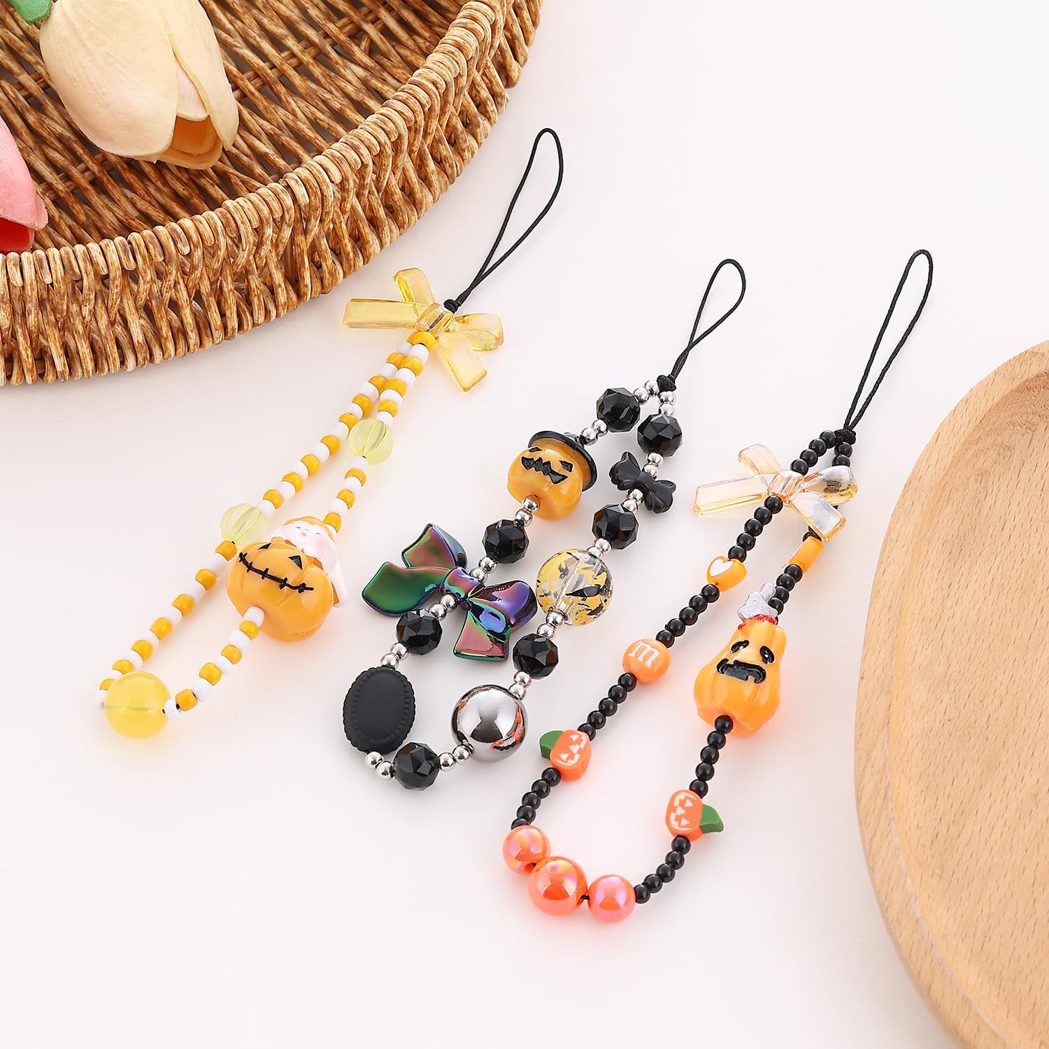 Cordón de teléfono con abalorios y dije de 6 piezas para la muñeca, con diseño de frutas, estrellas, perlas o arco iris para mujeres y niñas.