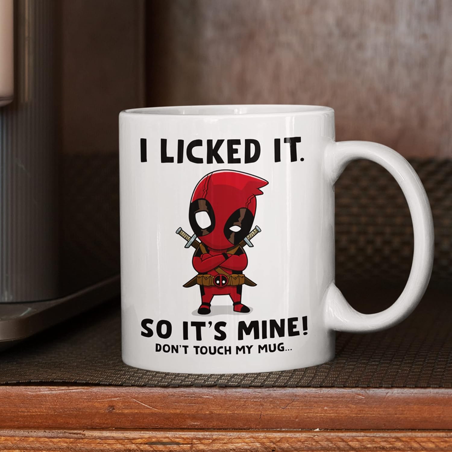 Switzer Kreations Deadpool – Taza de café con texto en inglés “I Licked It So Its Mine” con texto en inglés “I Licked It So Its Mine”, regalo