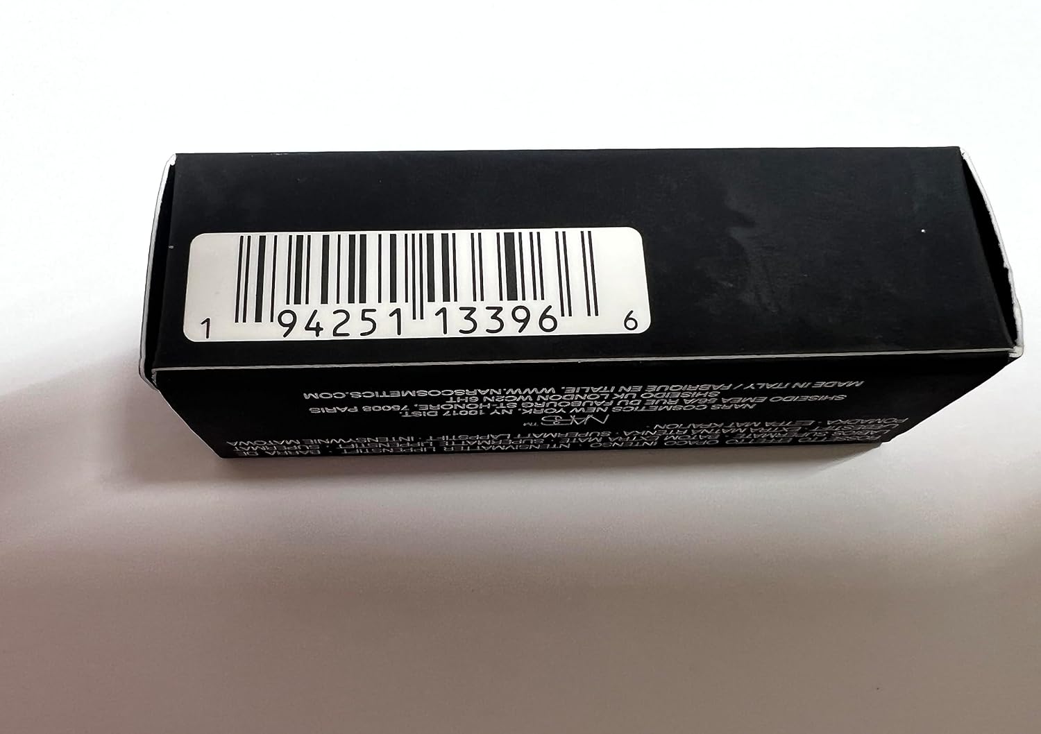 NARS Powermatte Lápiz labial en 132 Dragon Girl 0.03 oz 0.02oz Viaje Mini Tamaño NIB