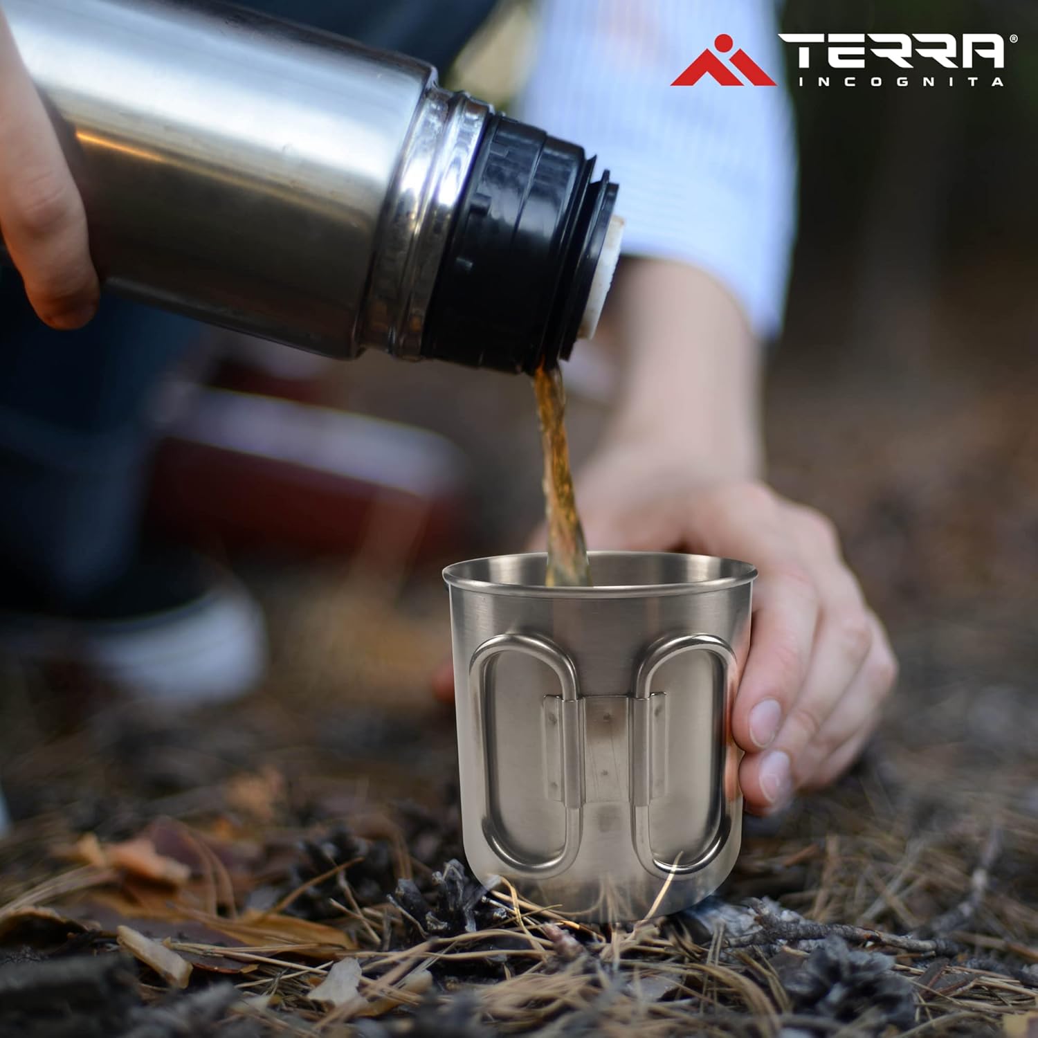 Taza de camping de acero inoxidable, ligera y duradera, sin BPA, tazas de metal para aventuras al aire libre (17 onzas)