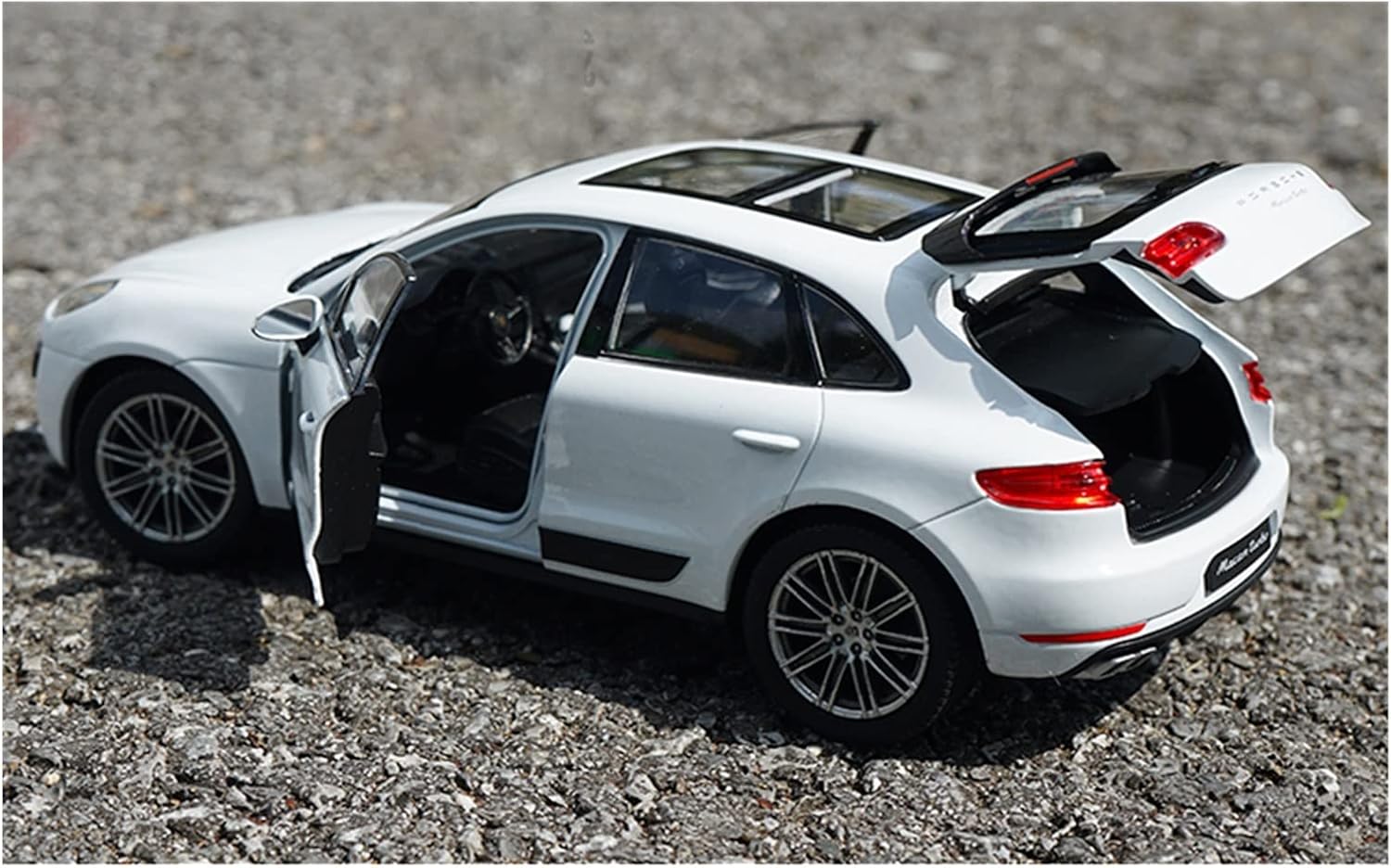 Vehículo de aleación preciable modelo 1 24 para Porsche Macan Turbo aleación modelo de coche fundido a presión juguete regalo de cumpleaños para