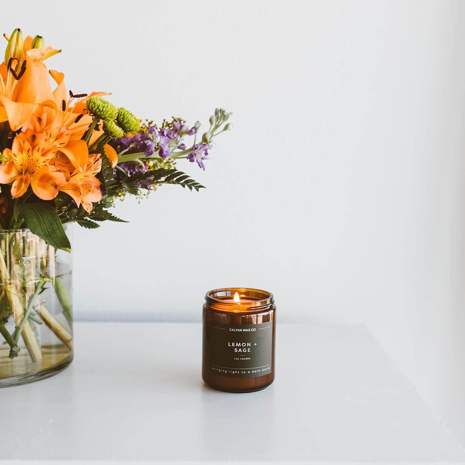 Calyan Wax Co. Vela de cera de soja, vela perfumada de limón + salvia, 57 horas de tiempo de combustión, velas de soja de aromaterapia, cera de soja