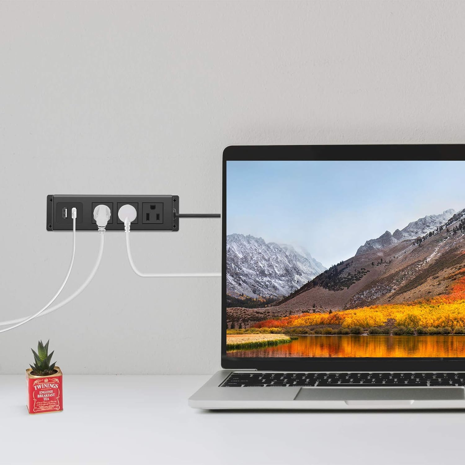 CCCEI Regleta de toma de corriente de montaje en pared con USB, enchufe plano grande para colocar debajo del escritorio, regleta de alimentación de