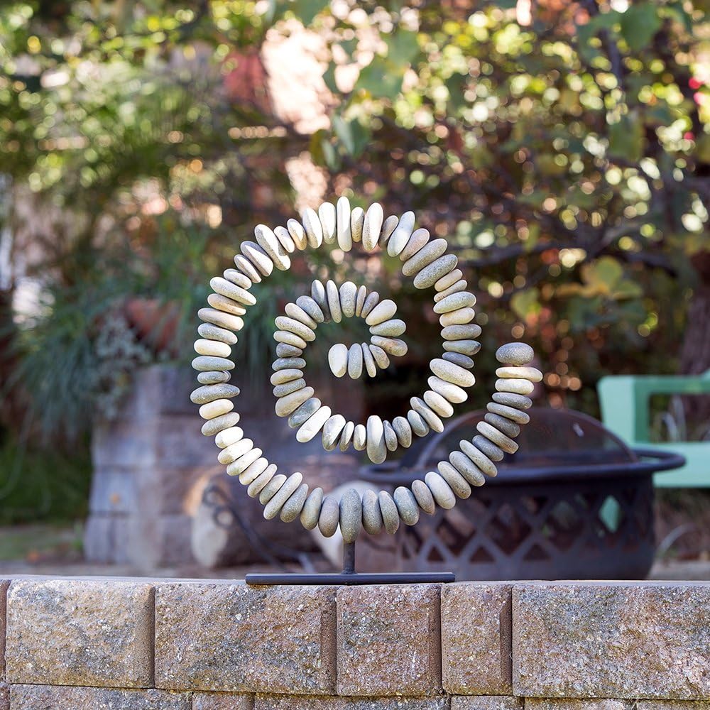 Estatua de piedra apilada en espiral de piedra natural en el soporte, decoración de jardín zen (pequeña)
