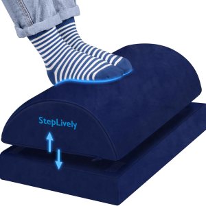 StepLively Reposapiés para debajo del escritorio en el trabajo, cómodo taburete con 2 alturas ajustables, reposapiés con funda lavable, para aliviar StepLively Reposapiés para debajo del escritorio en el trabajo, cómodo taburete con 2 alturas ajustables, reposapiés con funda lavable, para aliviar