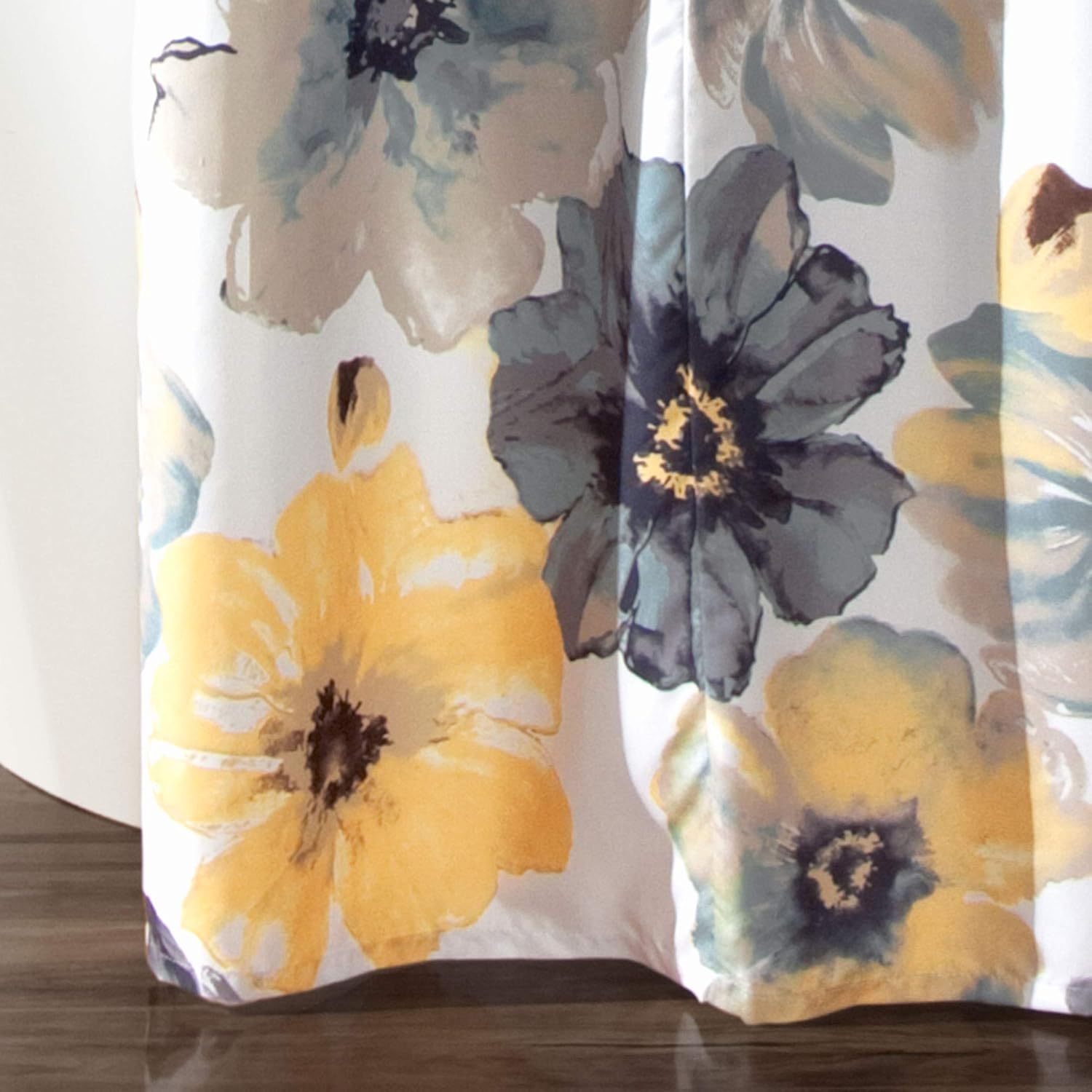 Lush Decor Leah – Cortina de ducha floral, 72 pulgadas de ancho x 84 pulgadas de largo, amarillo y gris, bonita cortina de ducha amarilla, flores