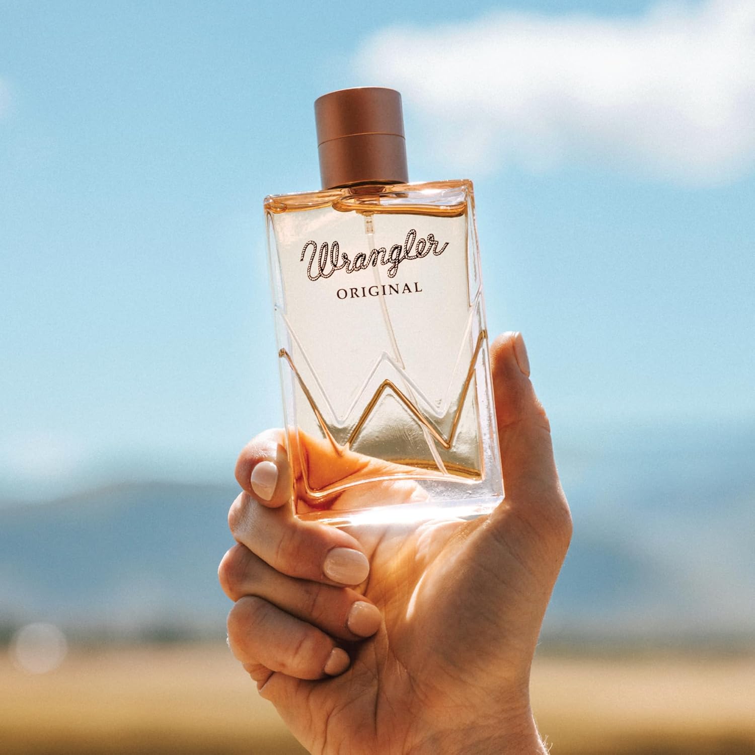 Wrangler Perfume original para ella por Tru Western, 2.5 onzas líquidas, frutas azucaradas, agrio, vibrante.
