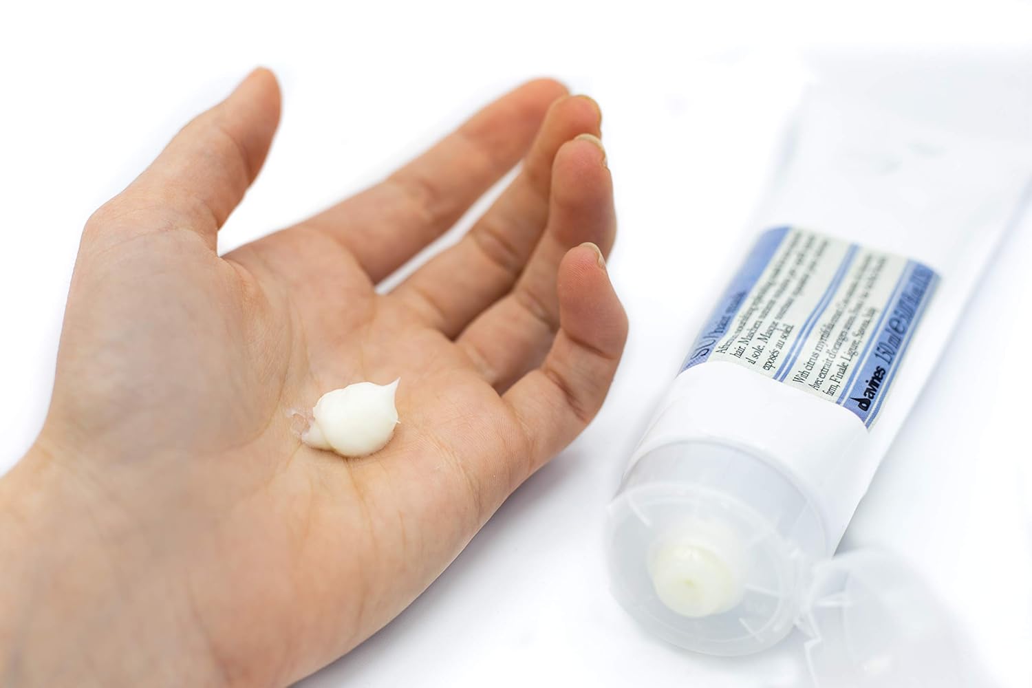 Davines Máscara capilar SU, restaura la humedad e hidrata el cabello expuesto al sol, restaura la suavidad al cabello seco y opaco, 5.07 onzas
