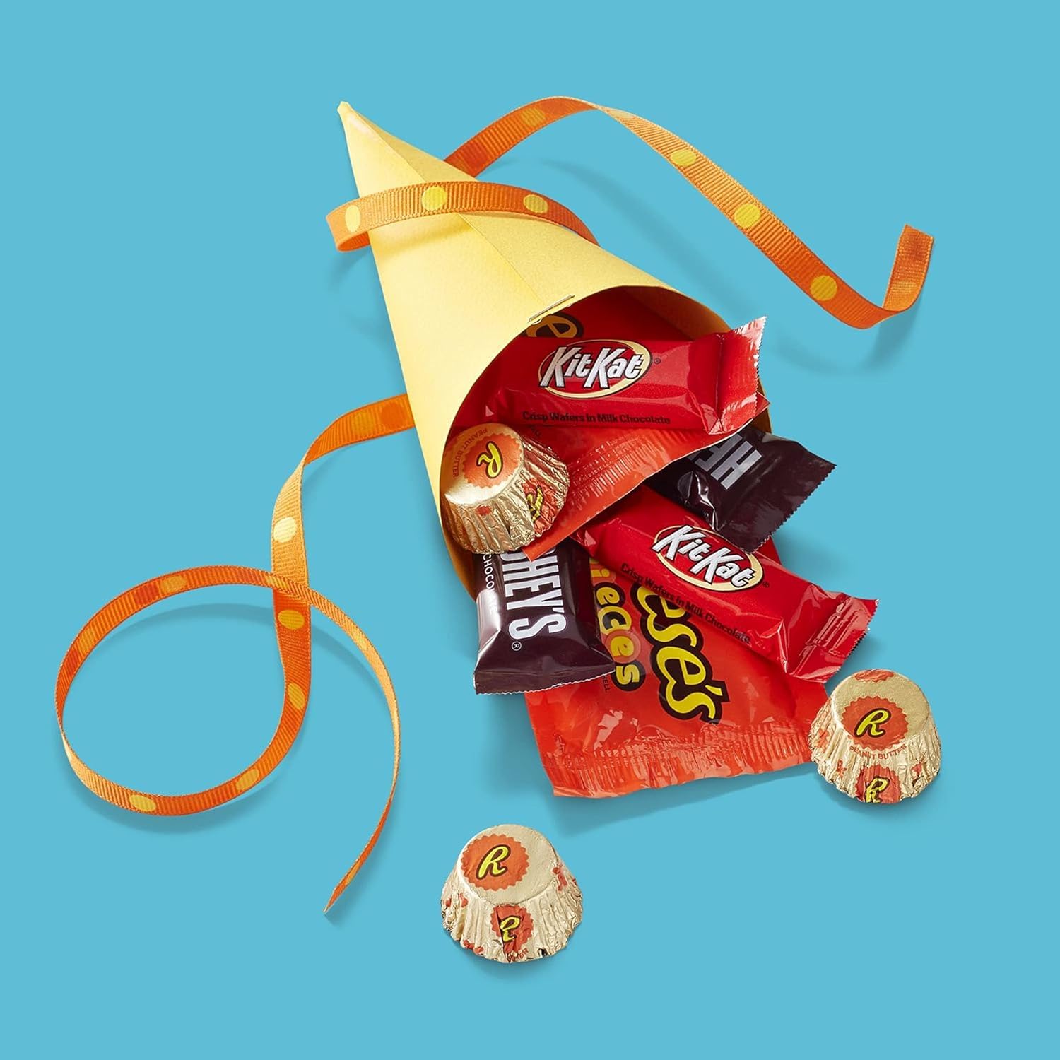 Hersheys, KitKat, ReesesMiniatures & ReesesPieces Surtido de chocolate tamaño miniatura, paquete de fiesta de dulces a granel – 2 libras