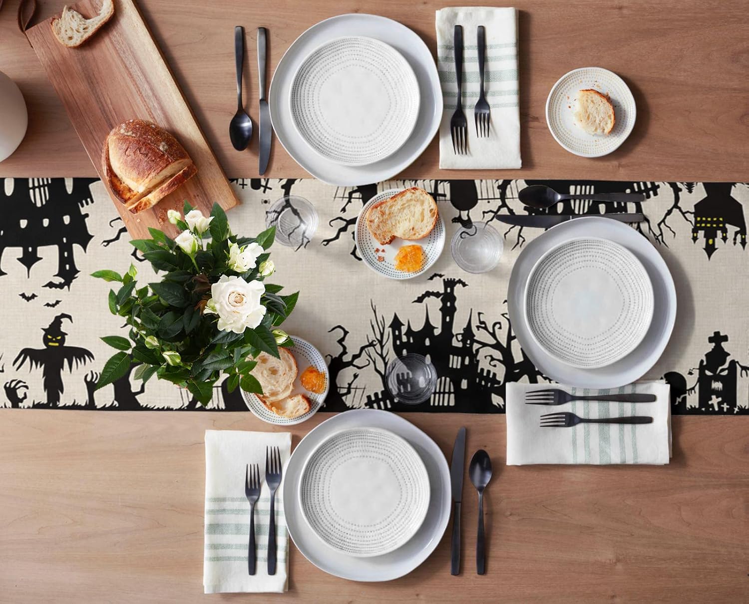Camino de mesa de Halloween, bufandas de tocador de 13 x 48 pulgadas, camino de mesa de castillo embrujado aterrador, mesa de lino negro, decoración